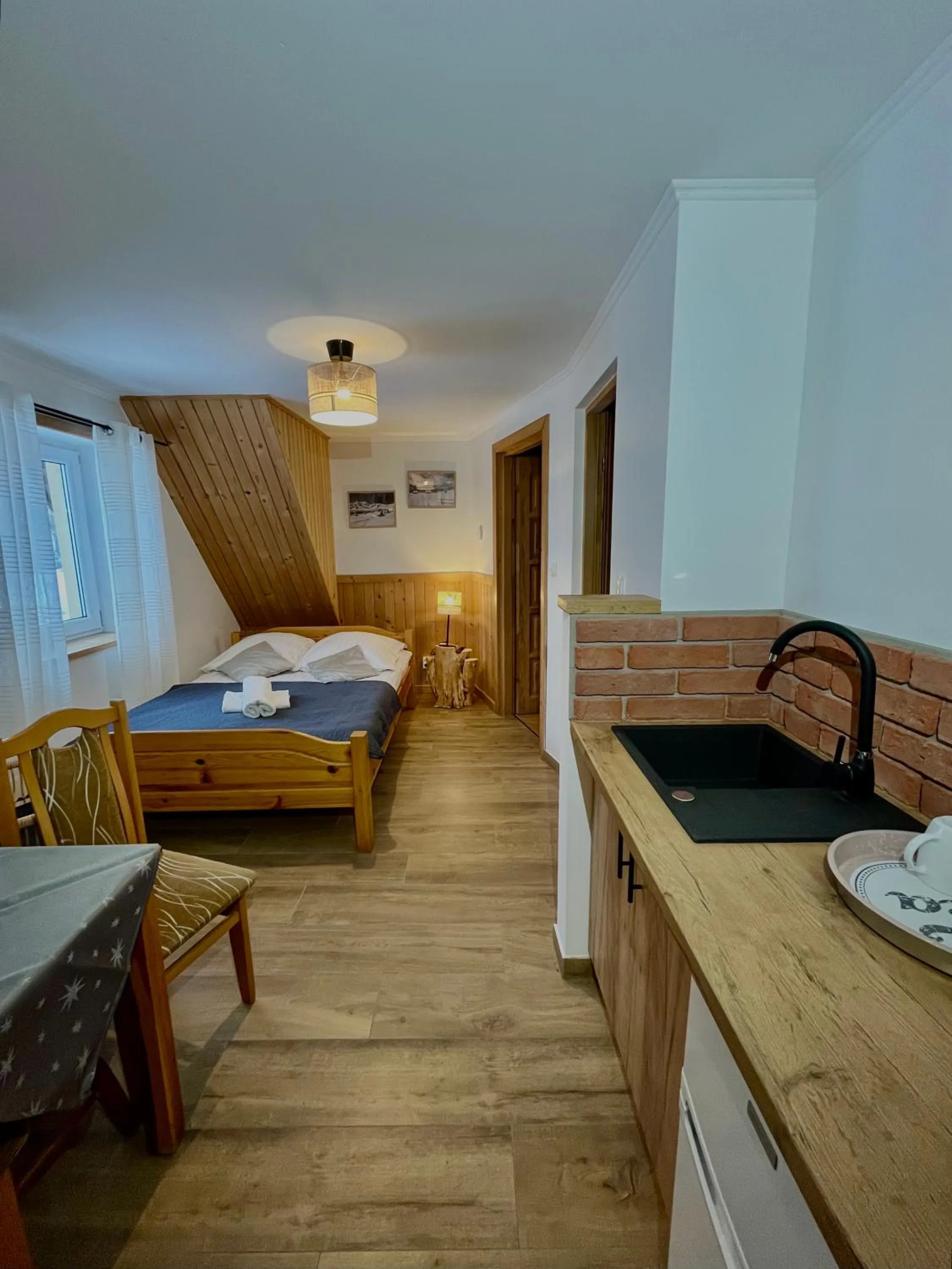 Bed in Pokoje Goscinne u Naglaka Willa Zab