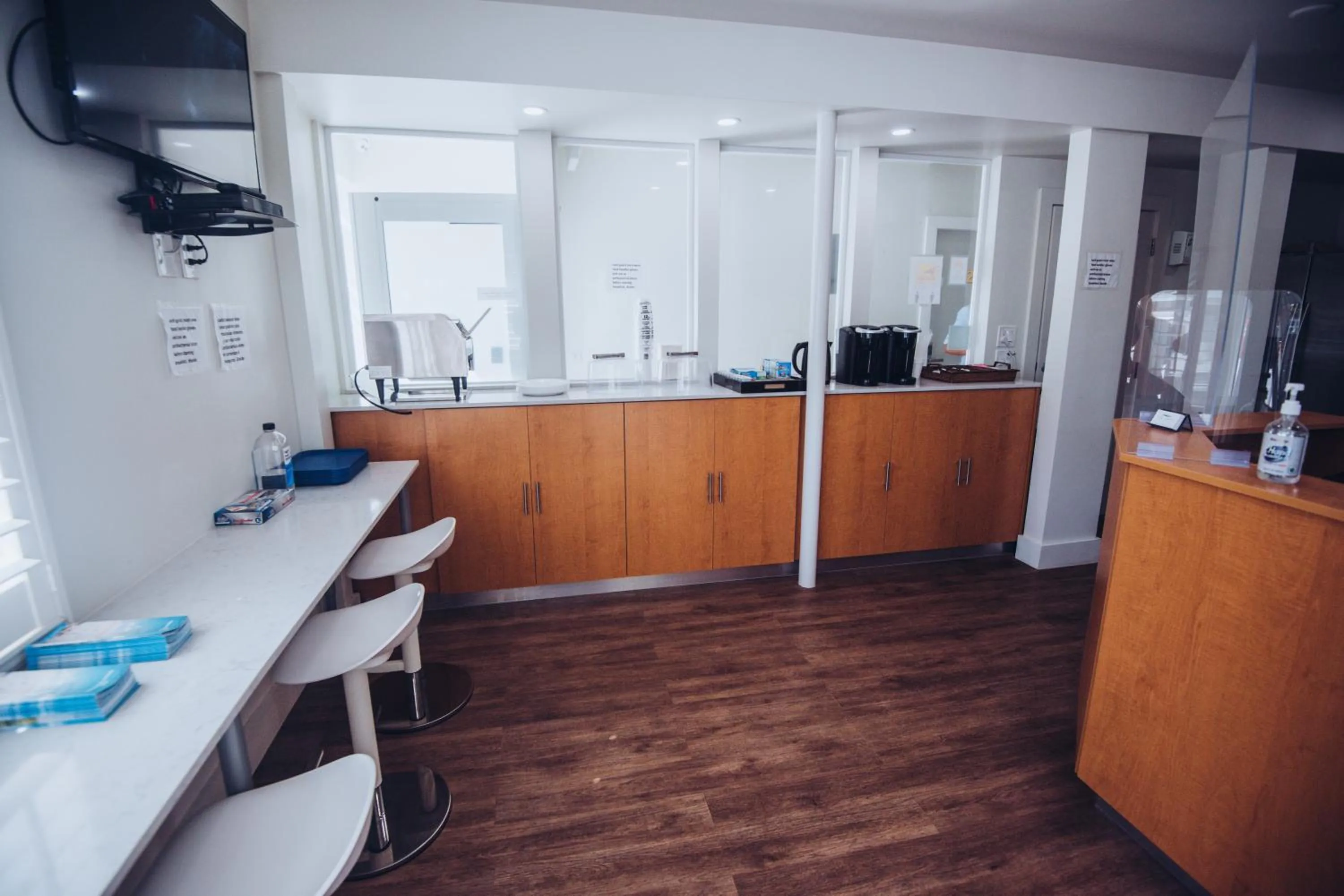 Facade/entrance in The Drift Hotel