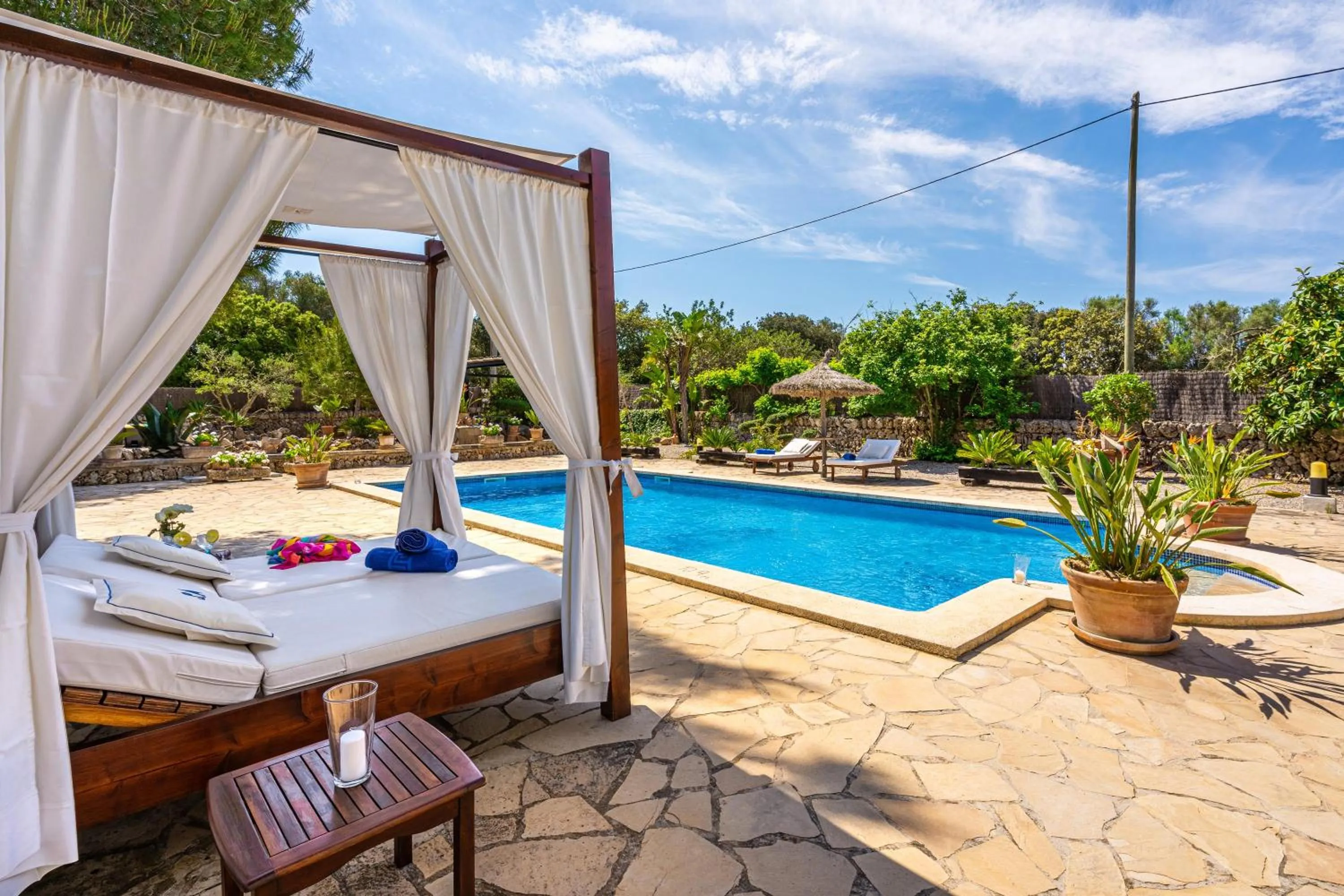 Property building in Son Mulet