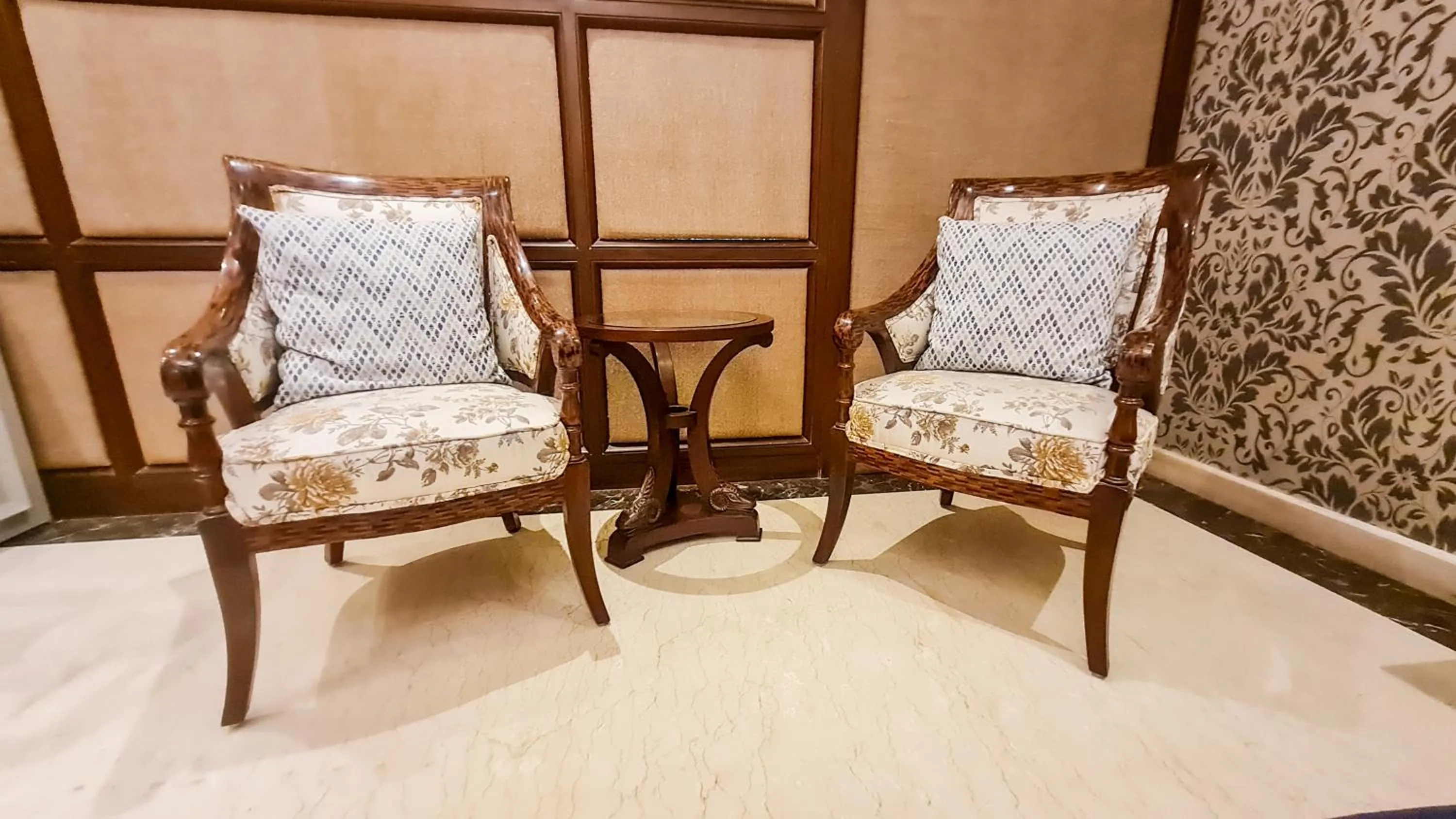 Seating area in The Moira - Bed and Breakfast