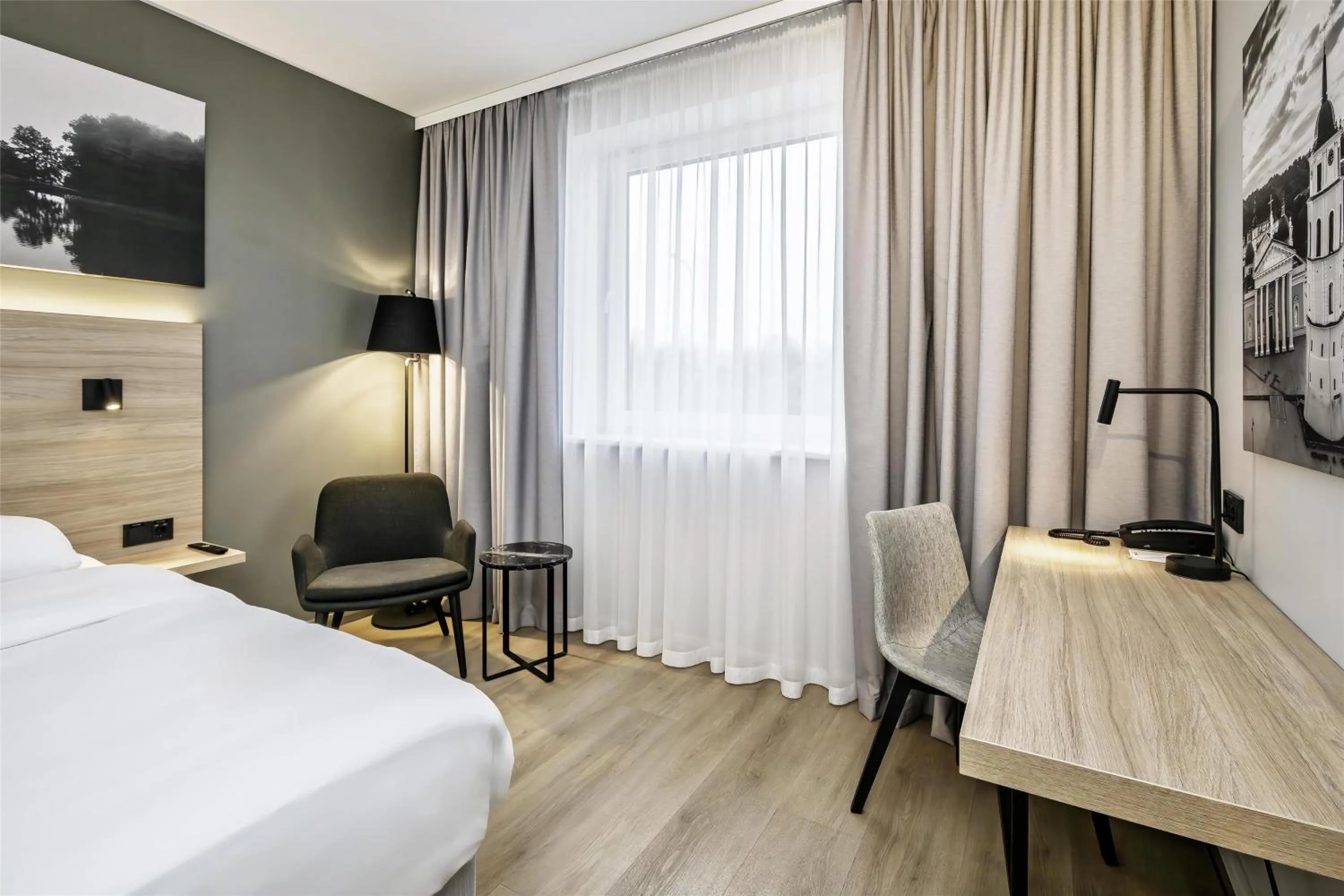 Bedroom, Bed in Park Inn by Radisson Vilnius Airport Hotel & Conference Centre