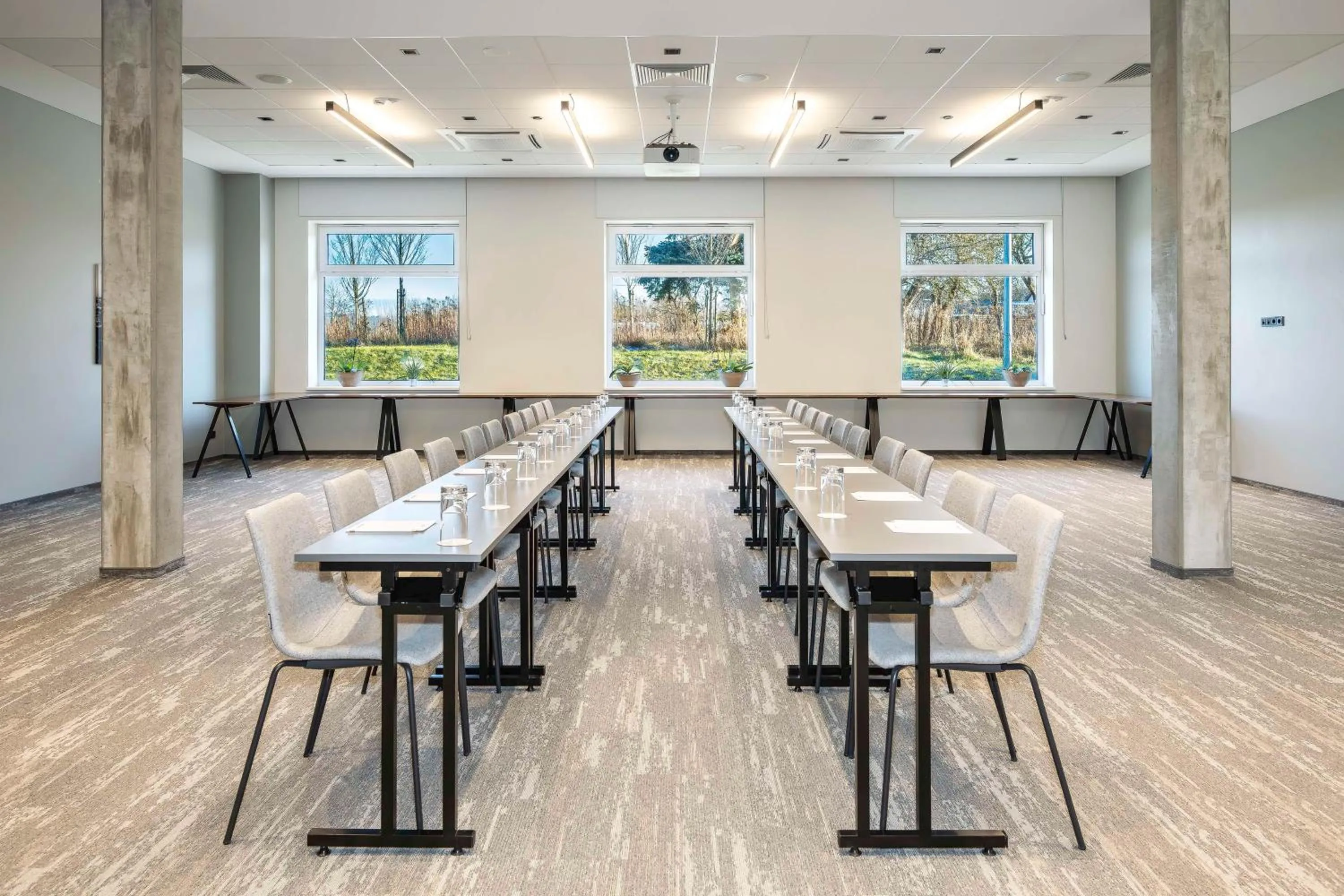 Meeting/conference room in Park Inn by Radisson Vilnius Airport Hotel & Conference Centre