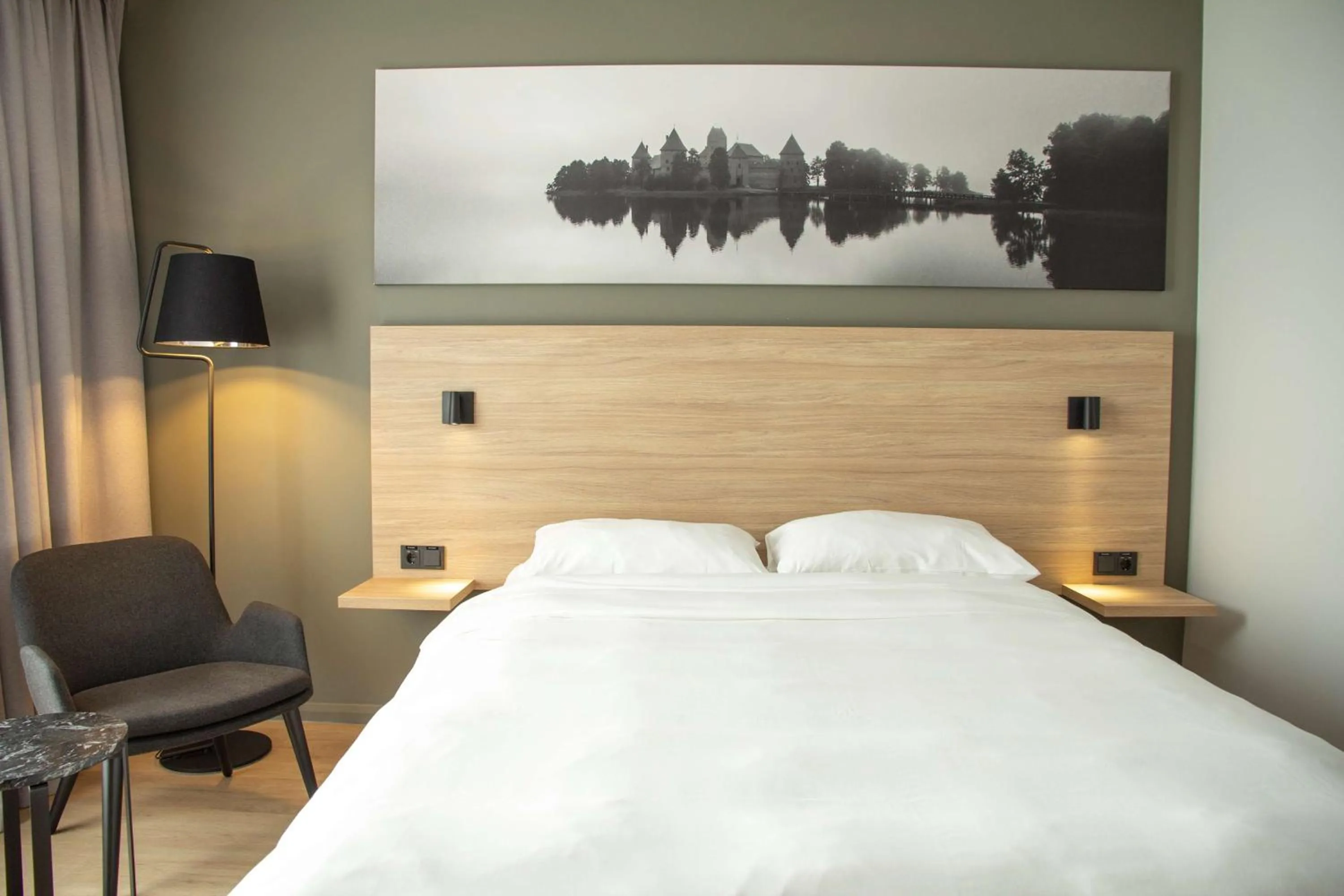 Bedroom, Bed in Park Inn by Radisson Vilnius Airport Hotel & Conference Centre