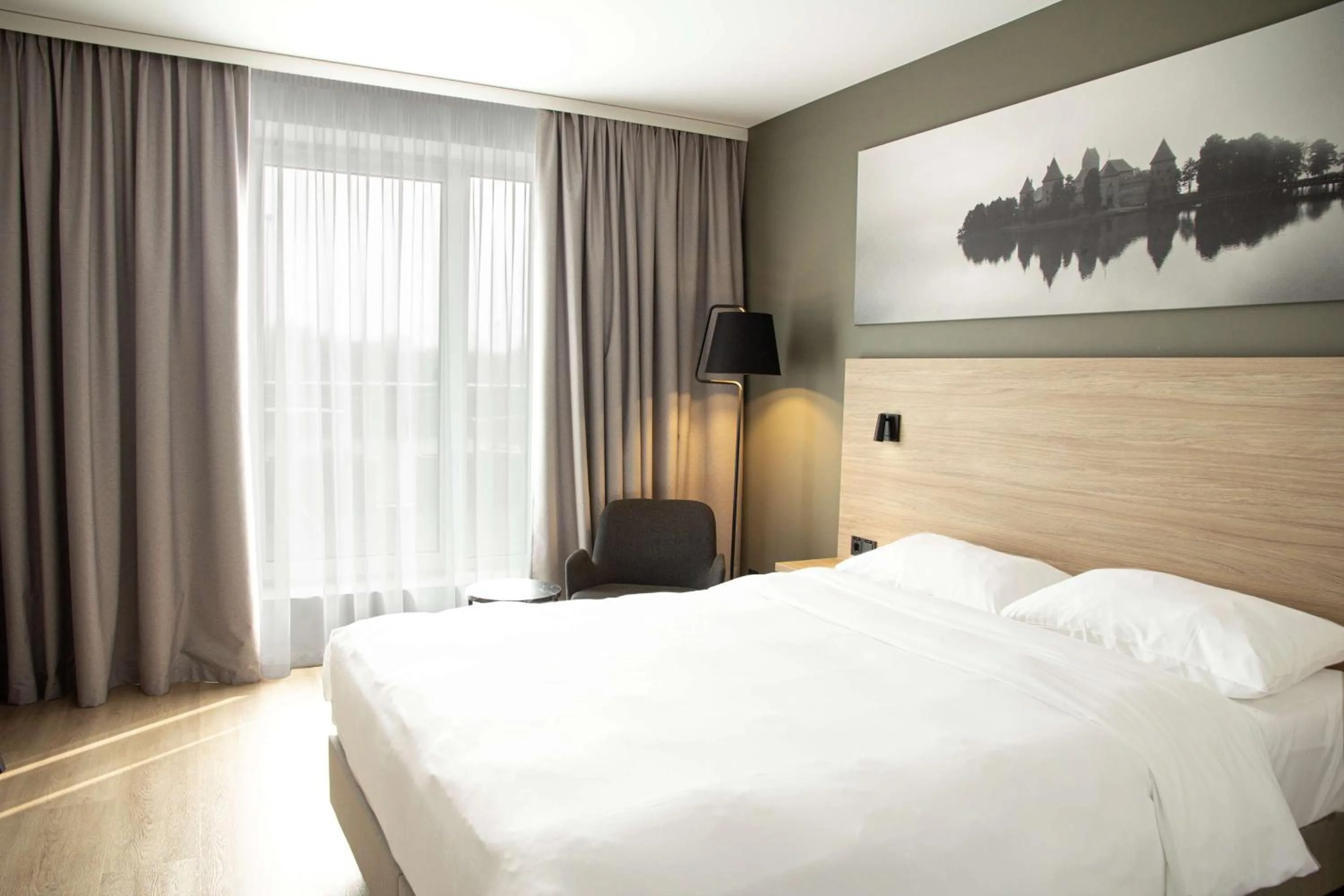 Bedroom, Bed in Park Inn by Radisson Vilnius Airport Hotel & Conference Centre