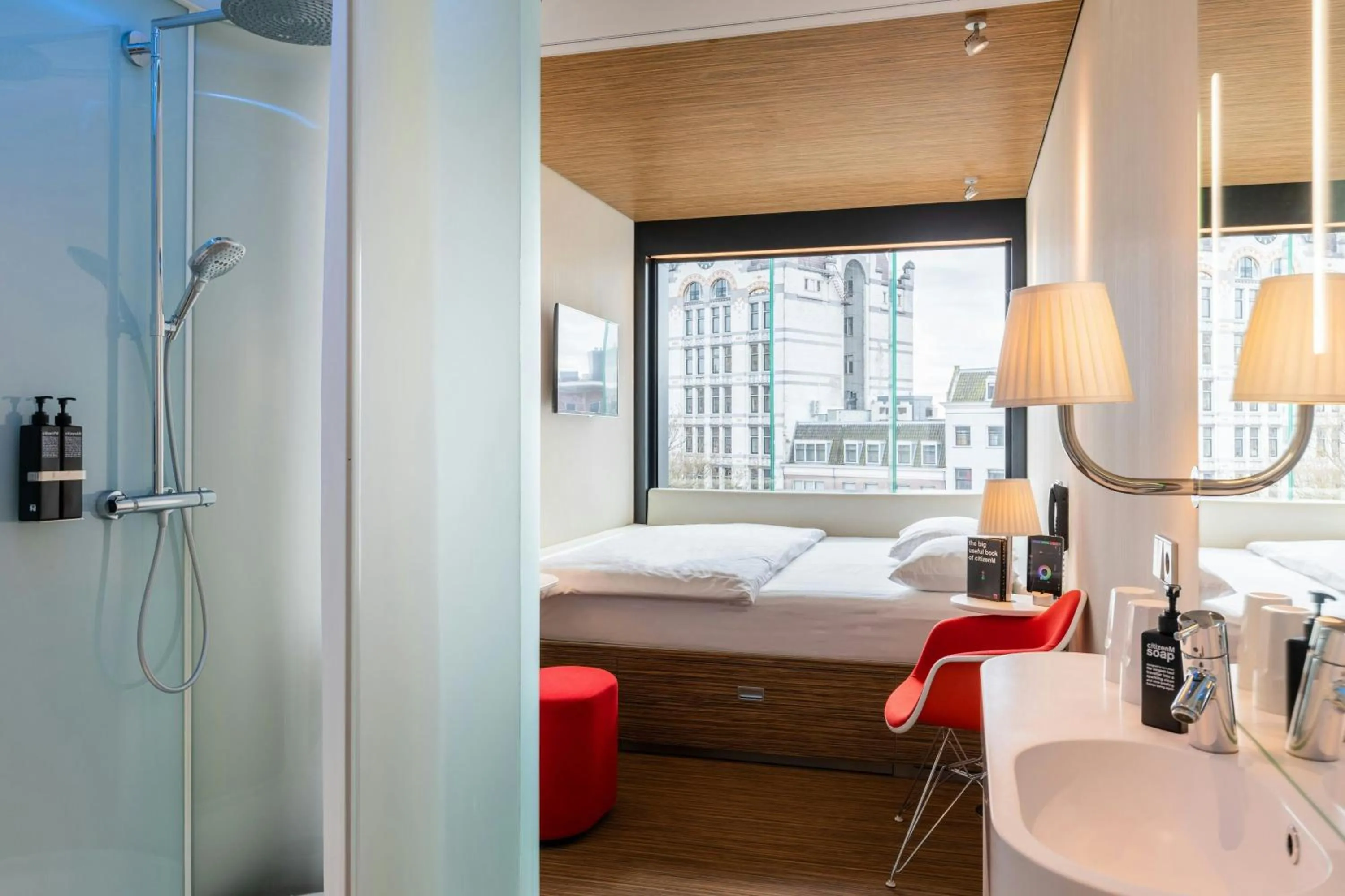 Bedroom, Bed in citizenM Rotterdam