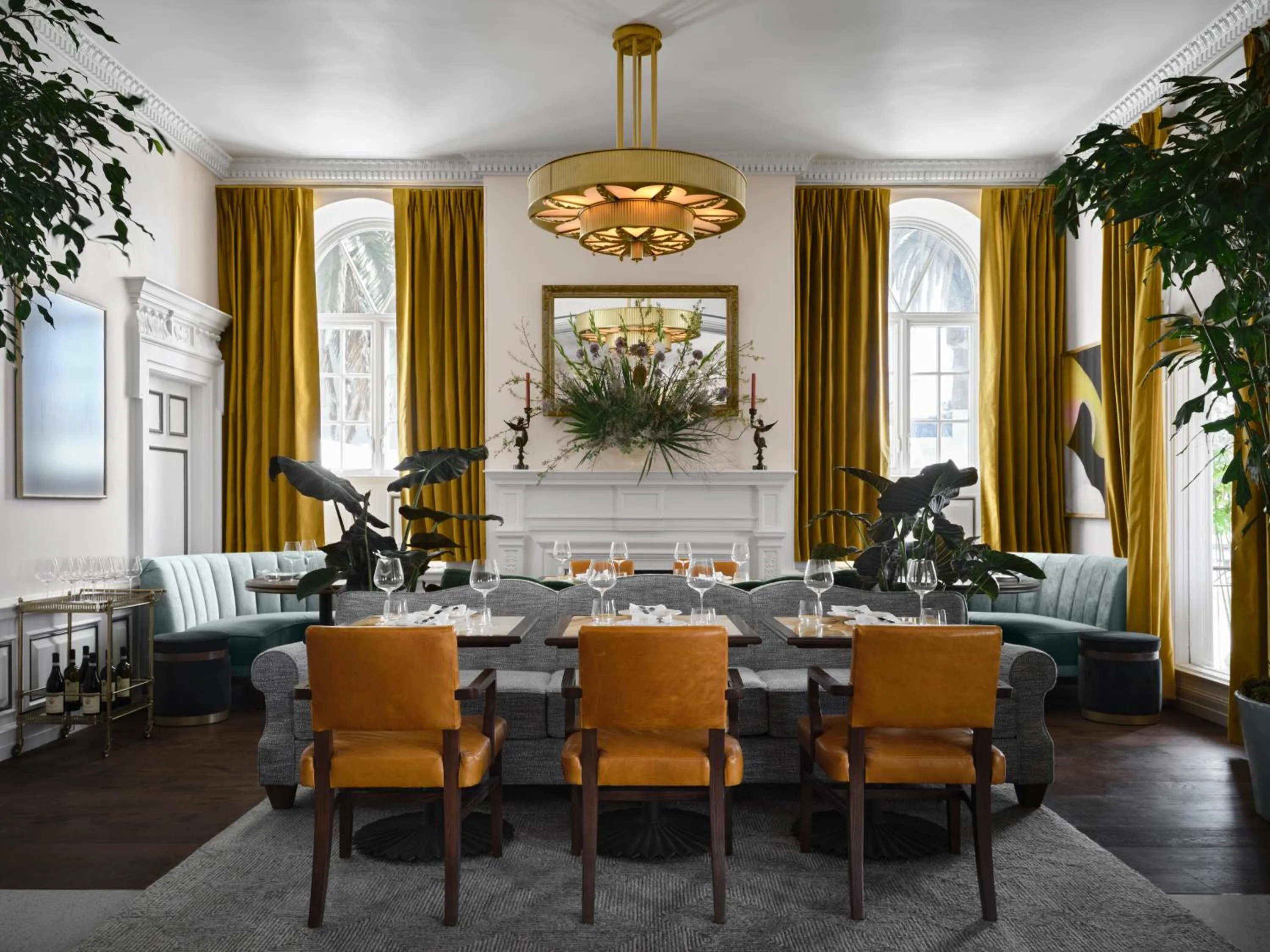 Restaurant/places to eat in The Georgian Hotel