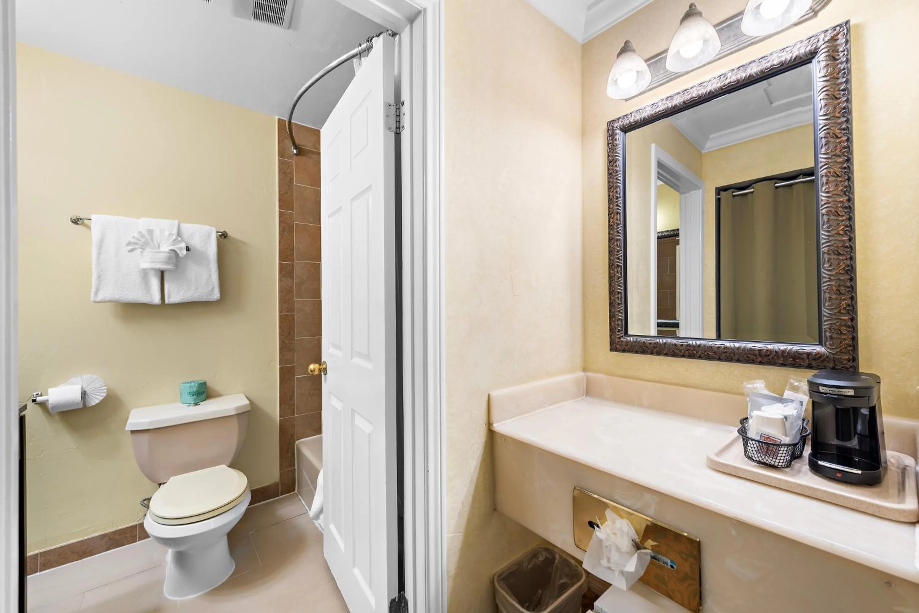 Bathroom in The Morgan San Simeon - Cambria by Hearst Castle