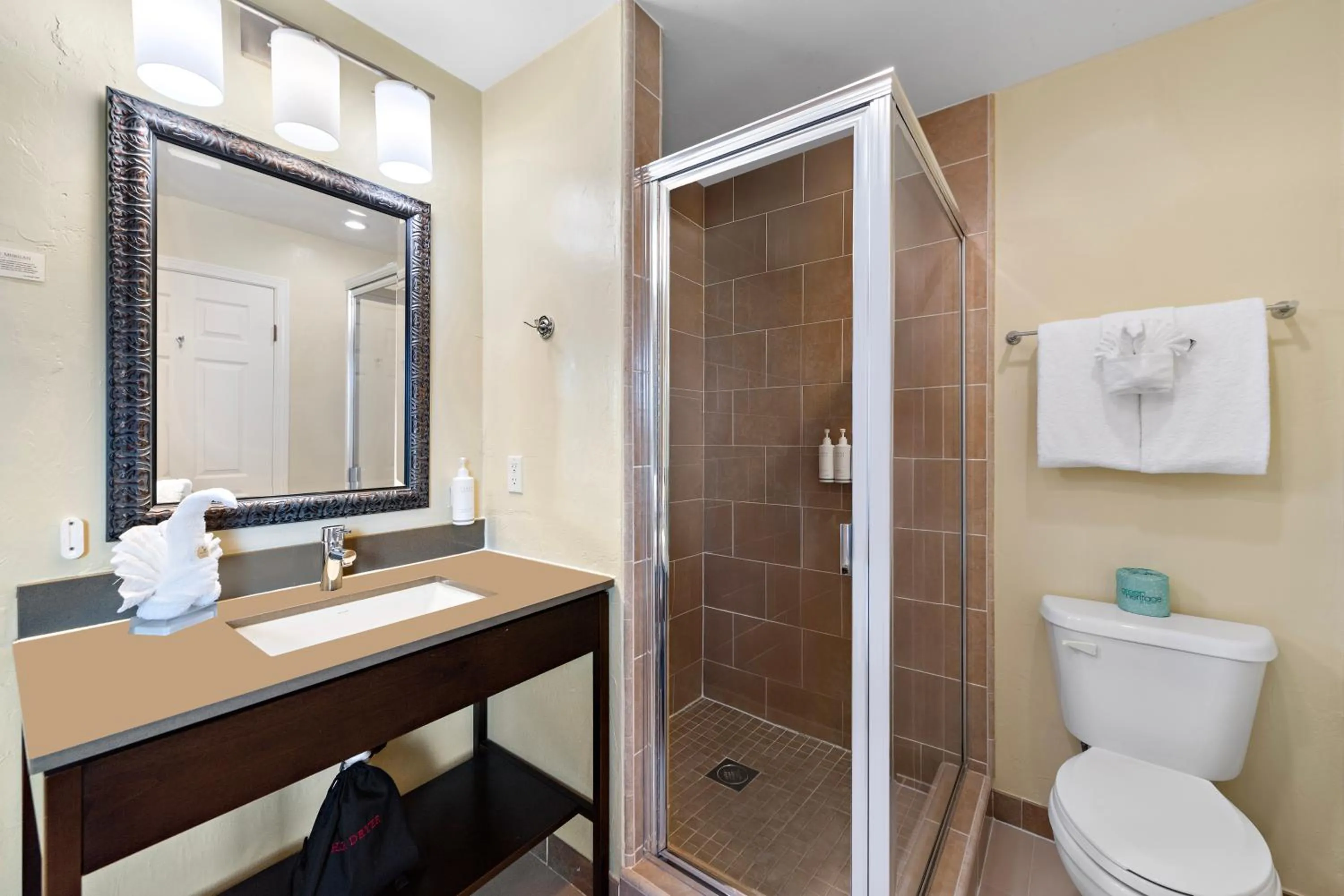 Bathroom in The Morgan San Simeon - Cambria by Hearst Castle