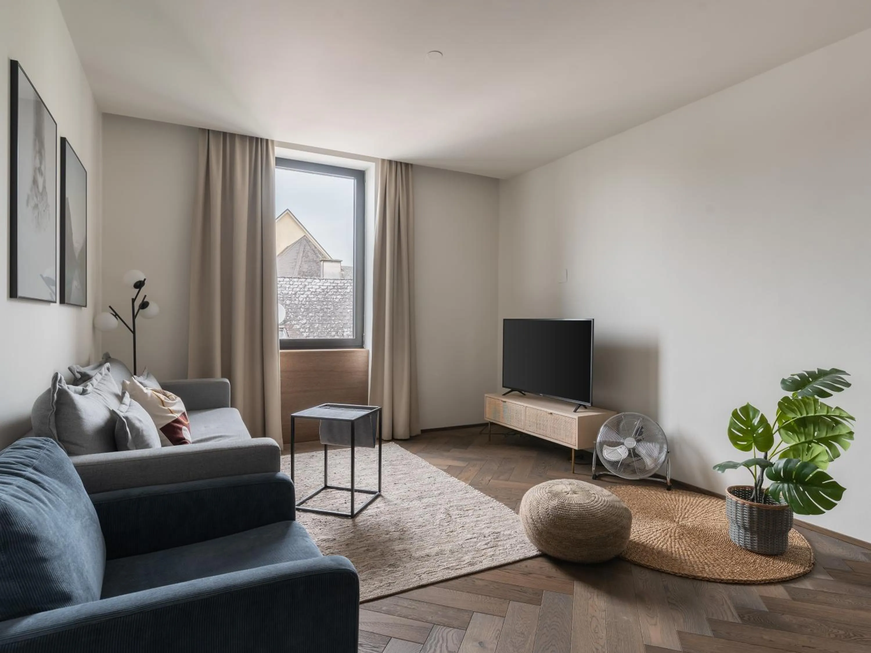 Living room in Limehome Linz Schillerstraße