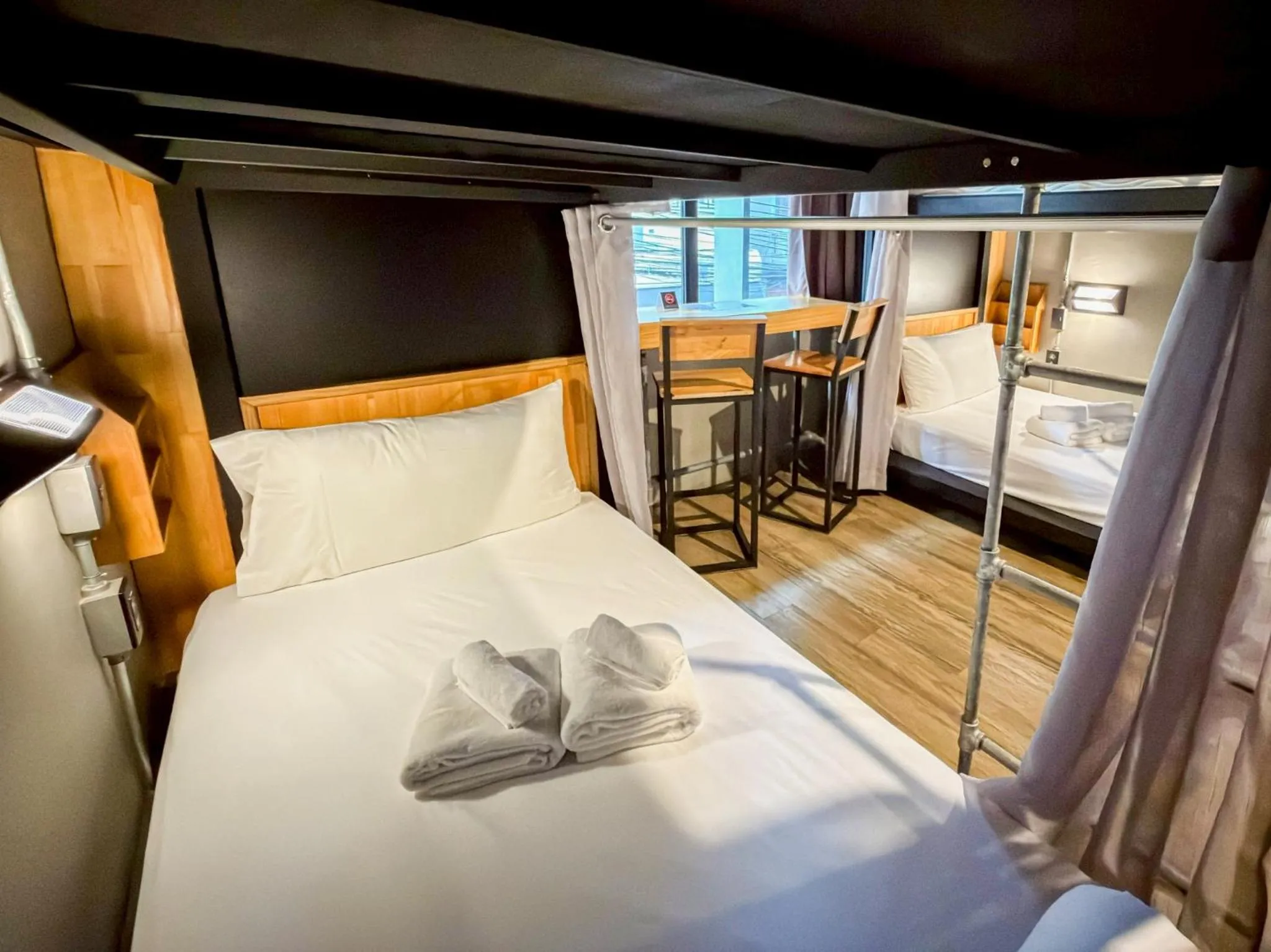 bunk bed, Bed in Hotel Ordinary Bangkok