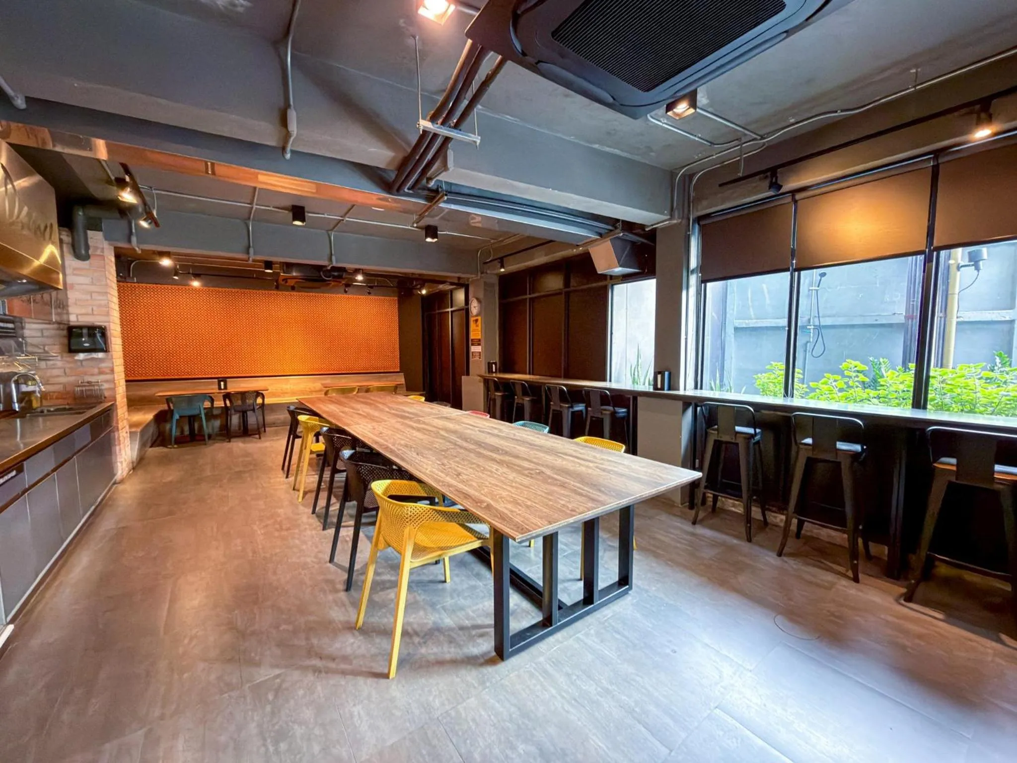 Communal kitchen in Hotel Ordinary Bangkok