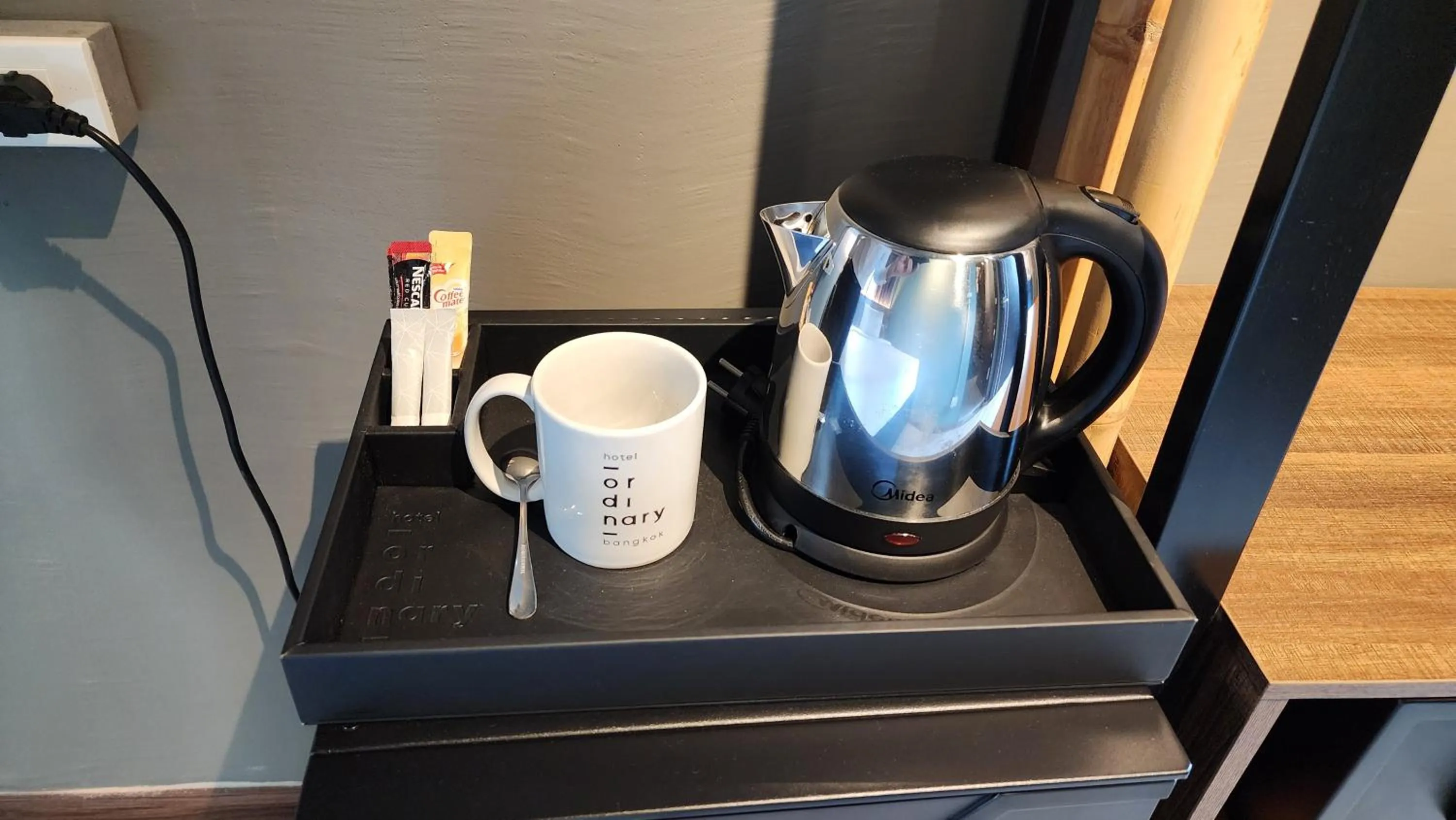 Coffee/tea facilities in Hotel Ordinary Bangkok