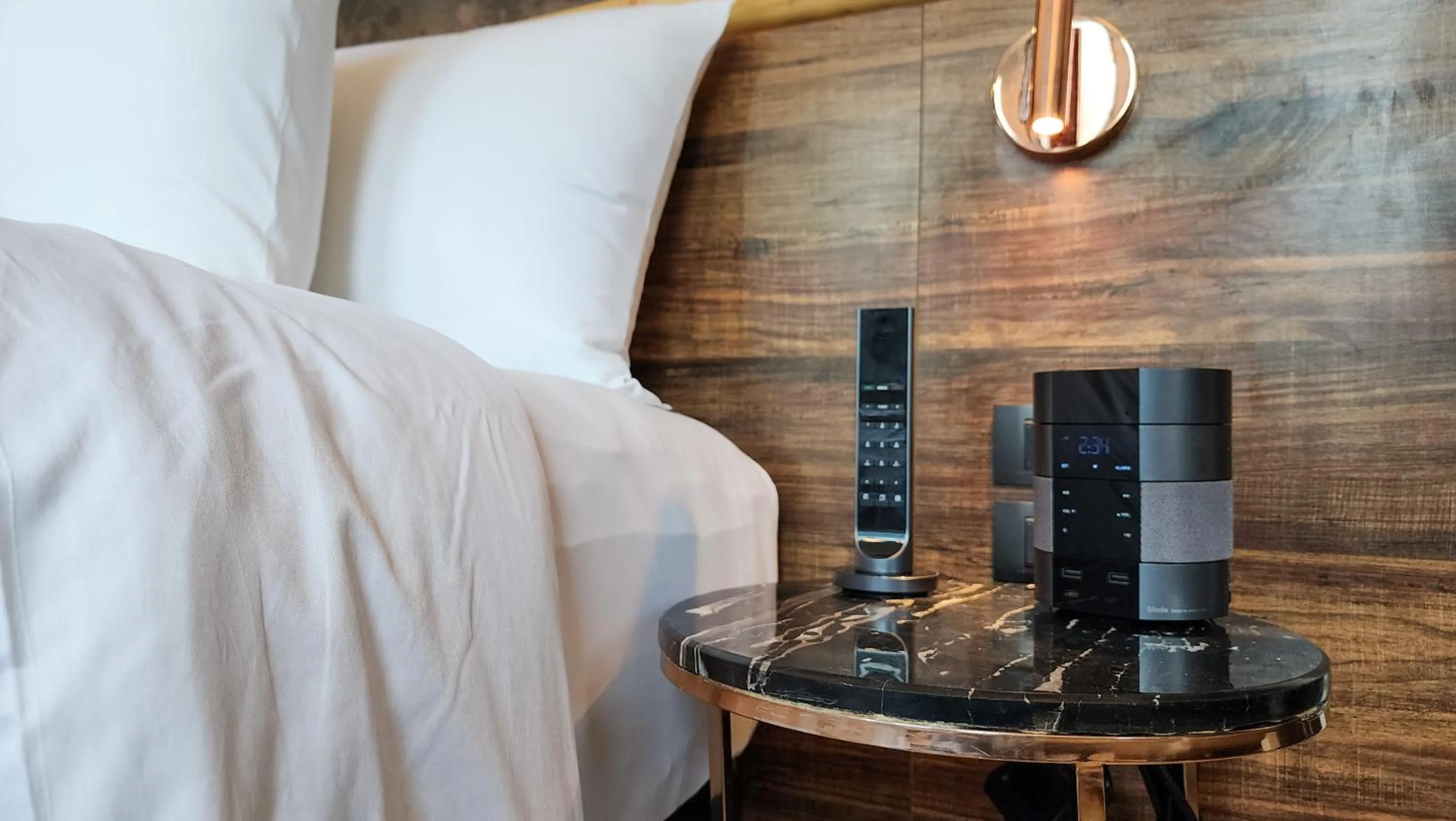 Bed in Hotel Ordinary Bangkok