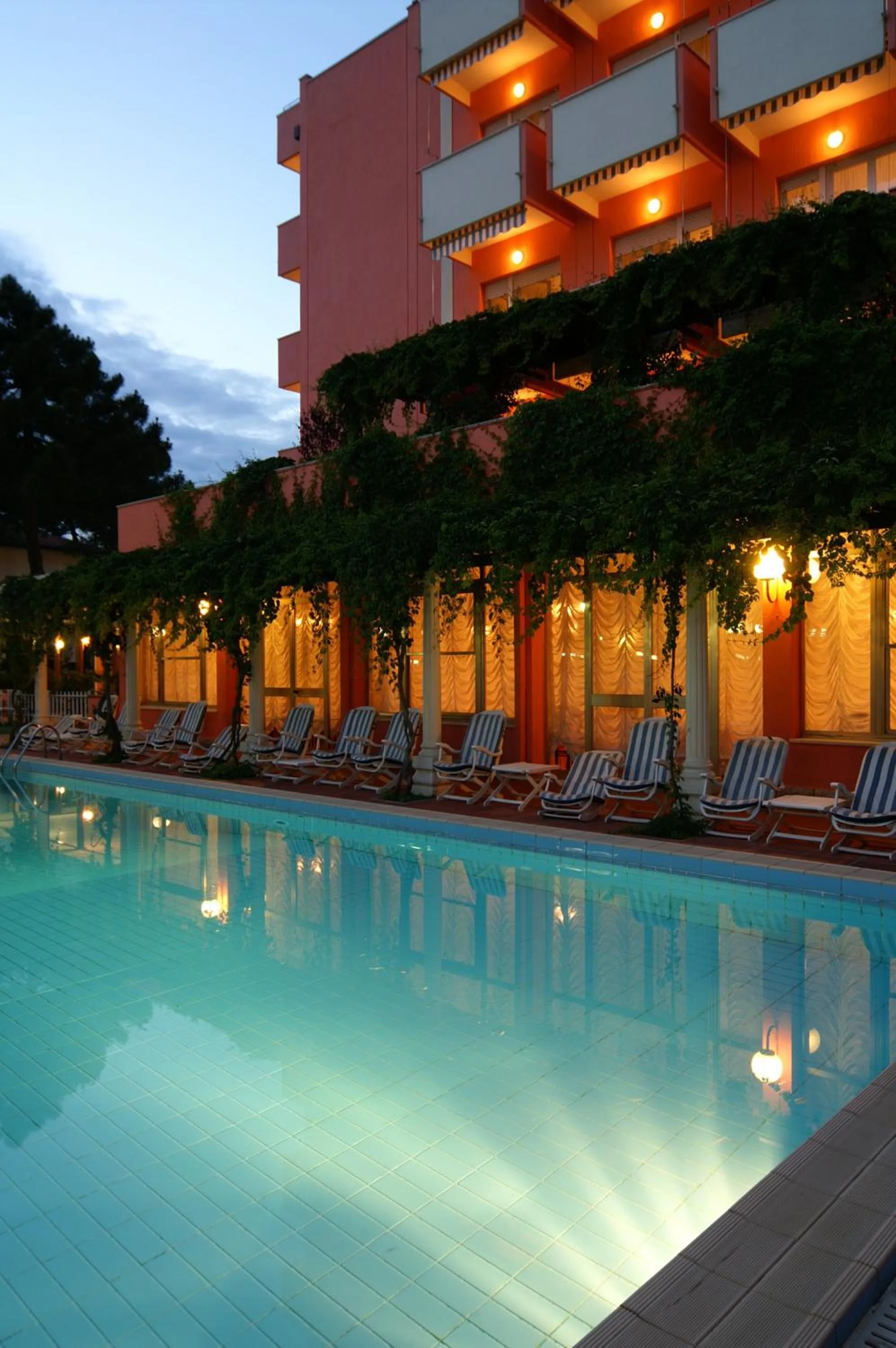 Property building in Hotel Meeting