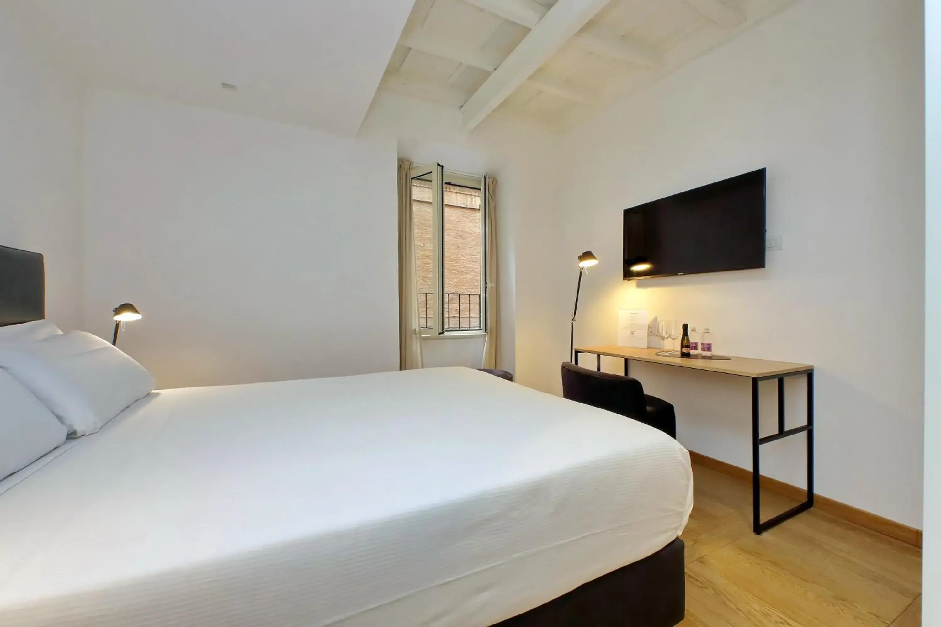 Superior Double Room - single occupancy in Youroom Vite Superior Double Room - single occupancy in Youroom Vite