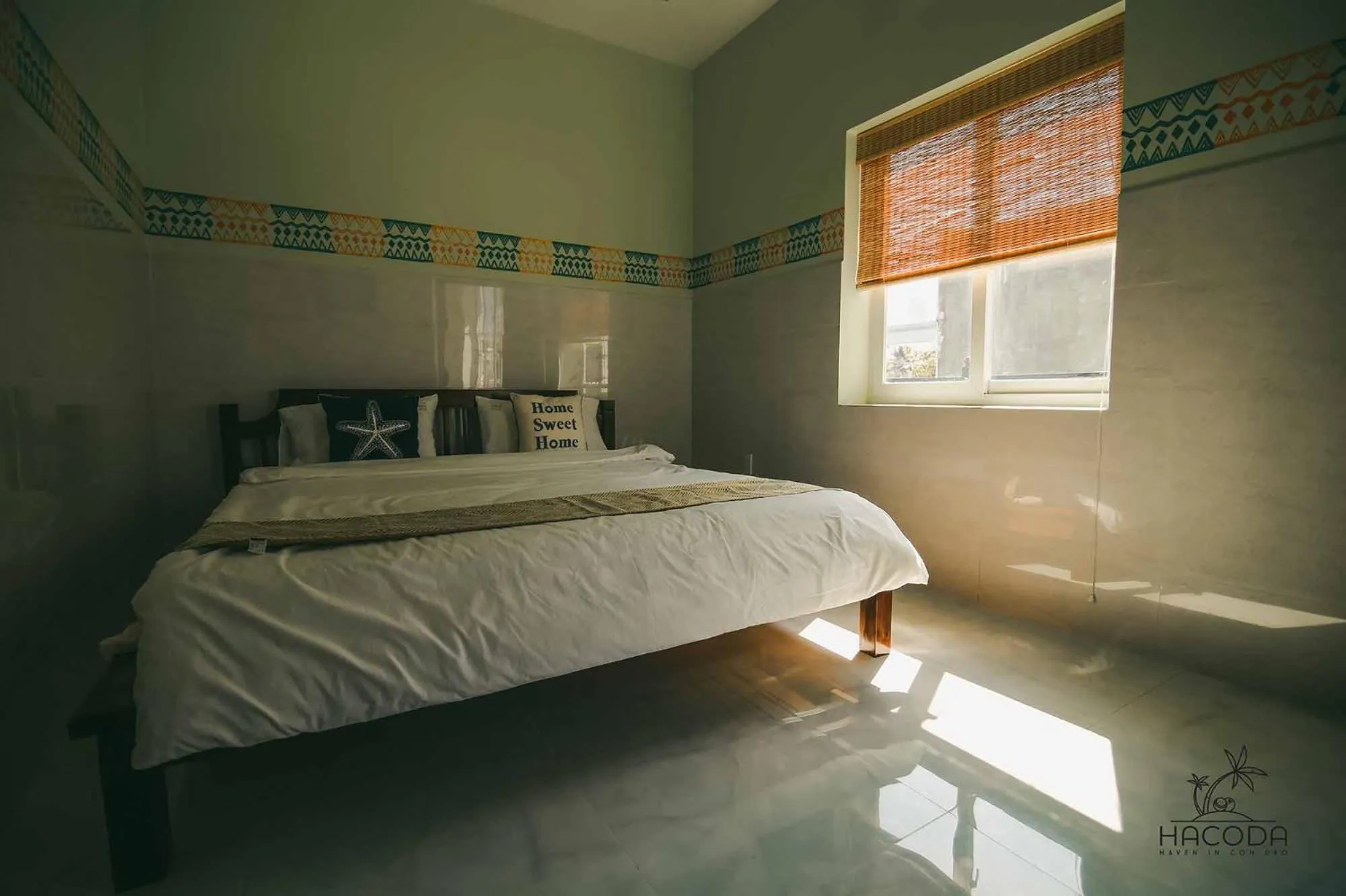 Bed in Hacoda Homestay