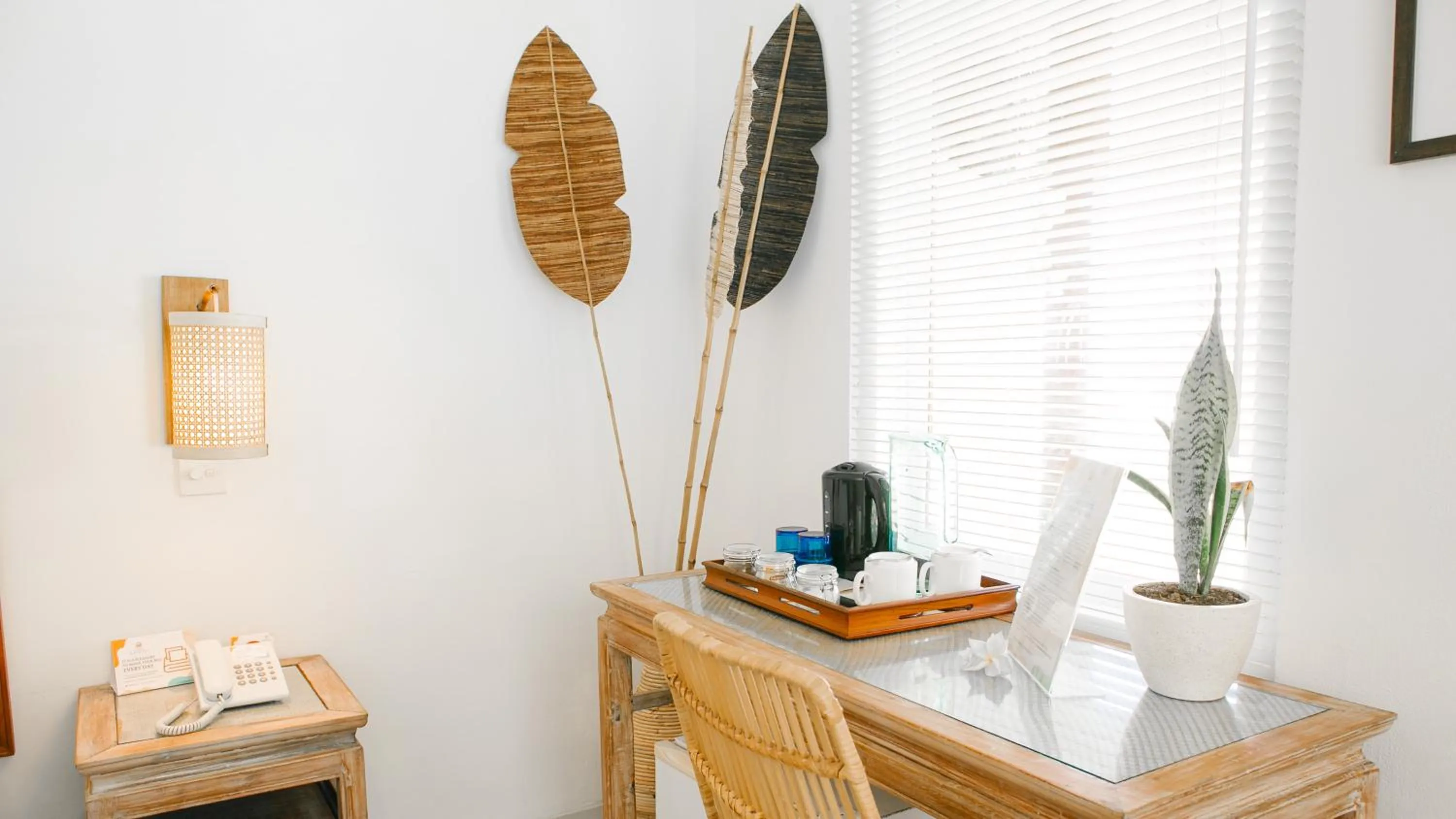 Coffee/tea facilities in Lotus Bungalows