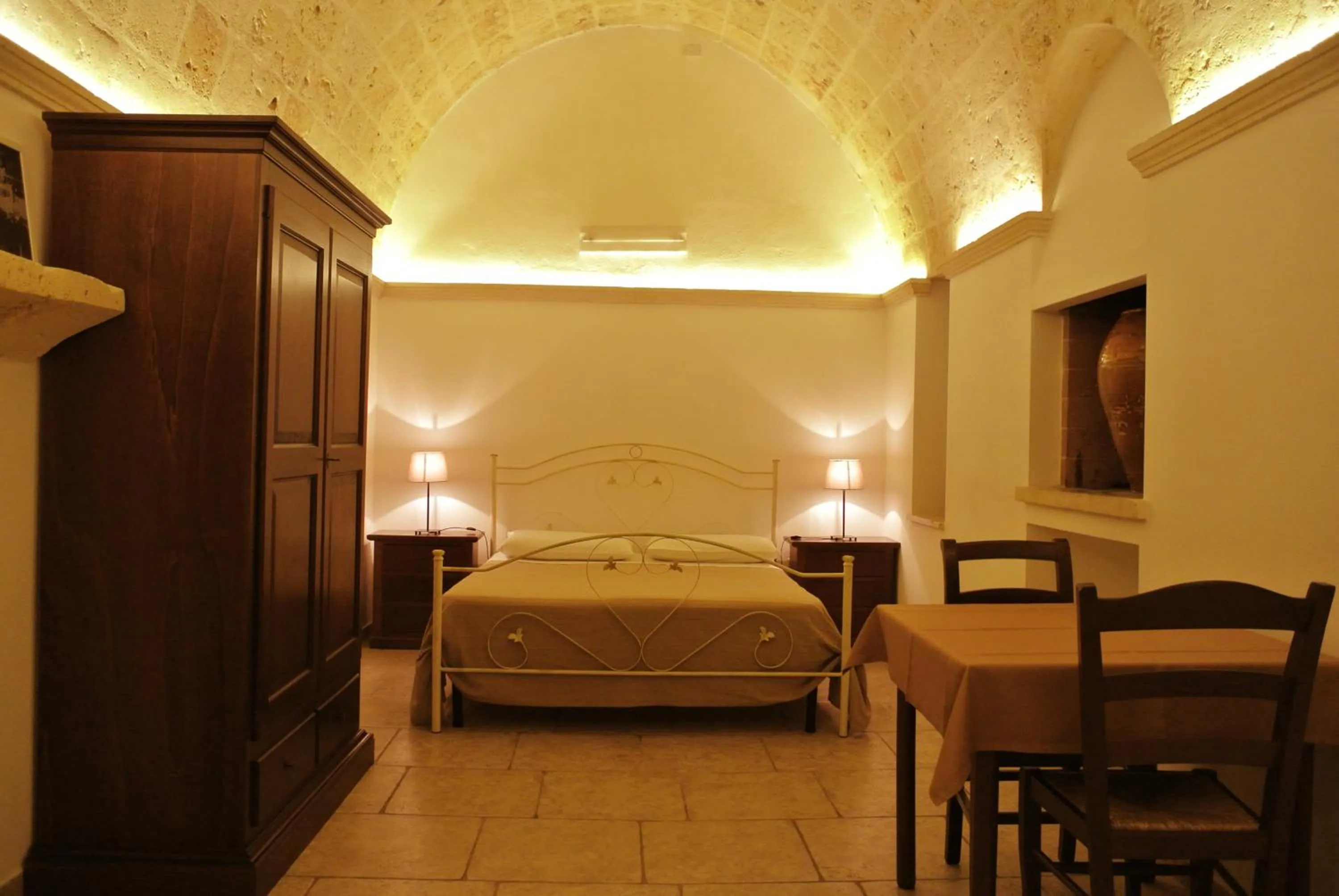 Photo of the whole room, Bed in Masseria Nuova