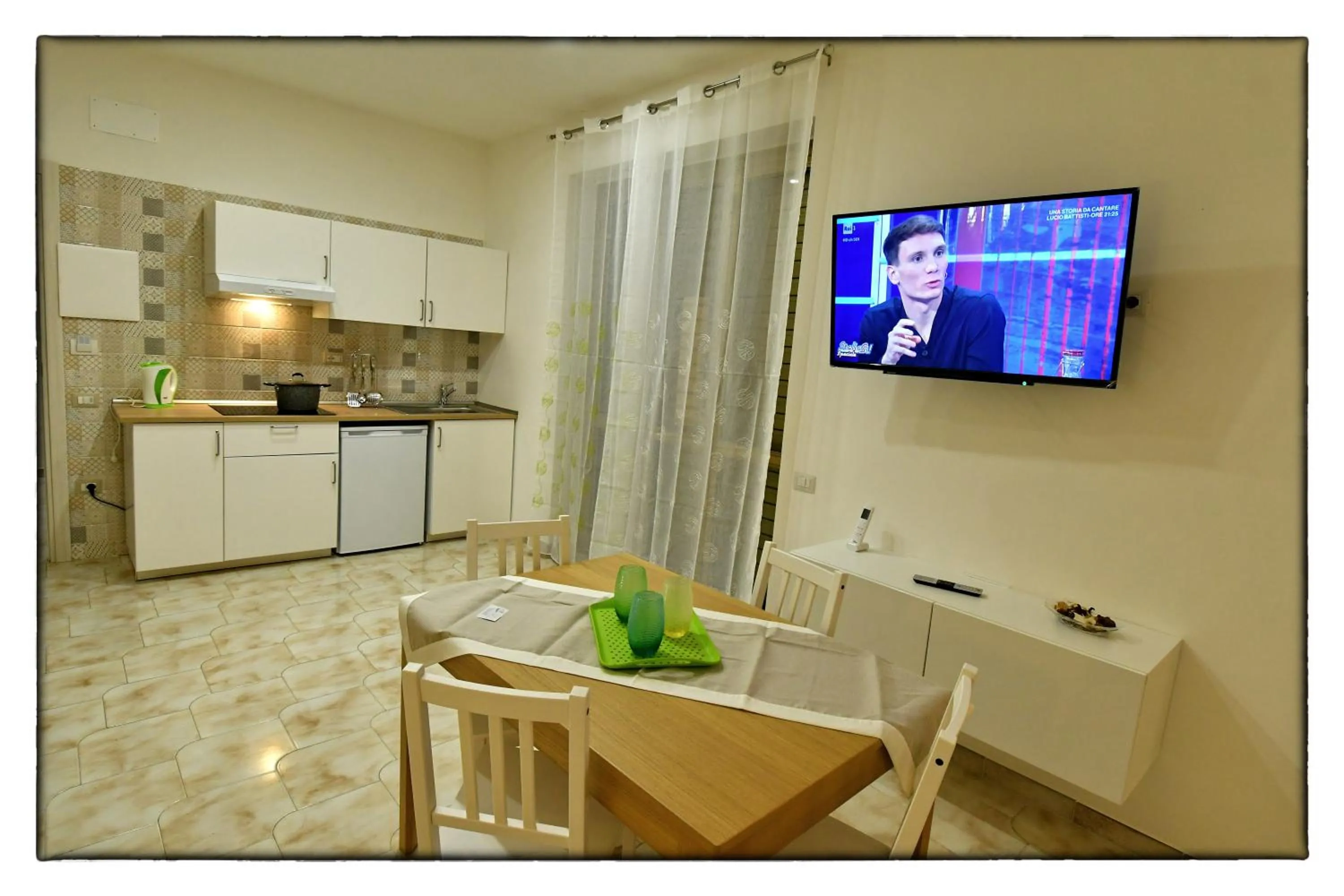 Kitchen or kitchenette in Villa Costiera Salerno