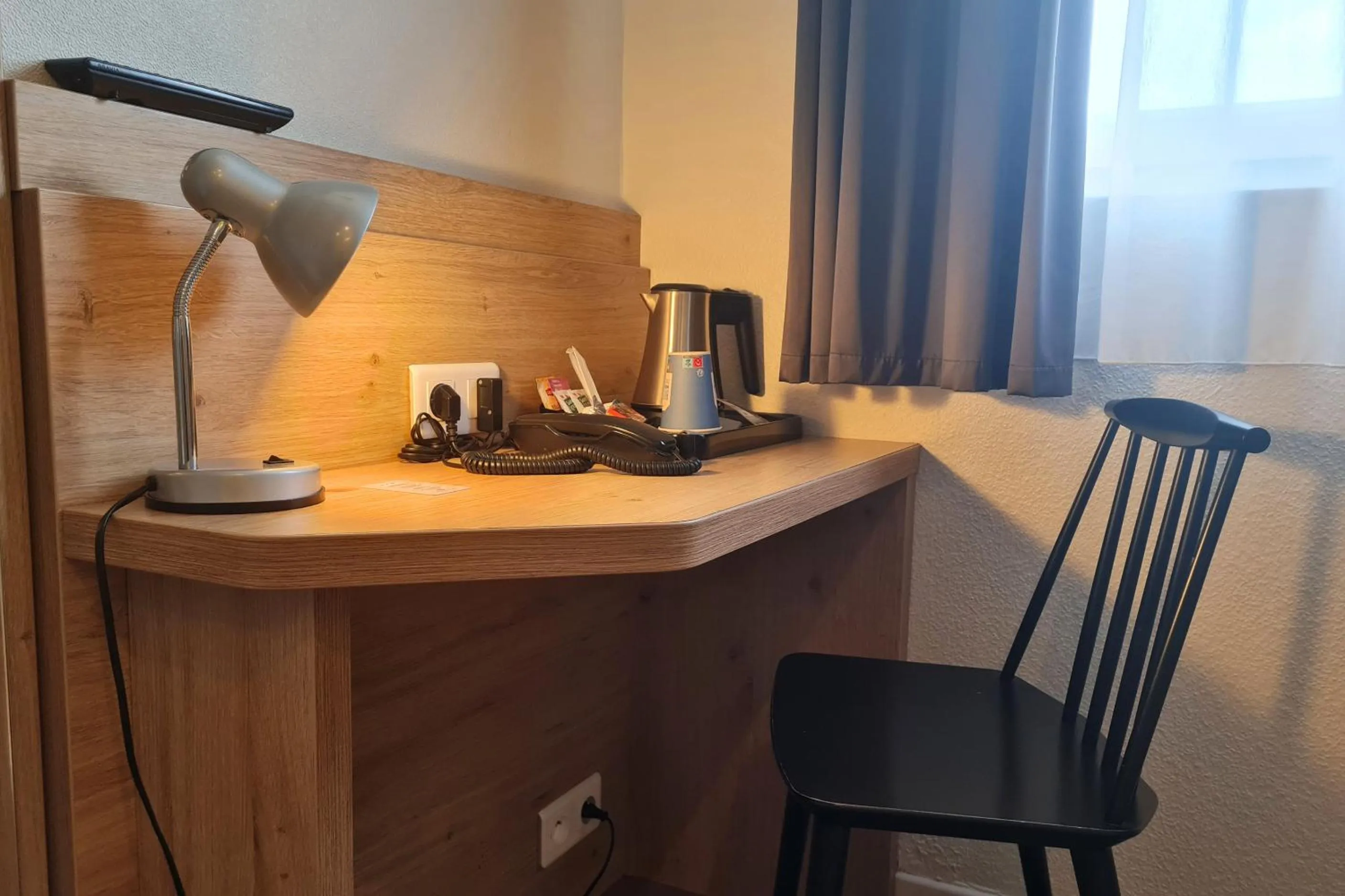 Coffee/tea facilities in Kyriad Vannes Centre Ville