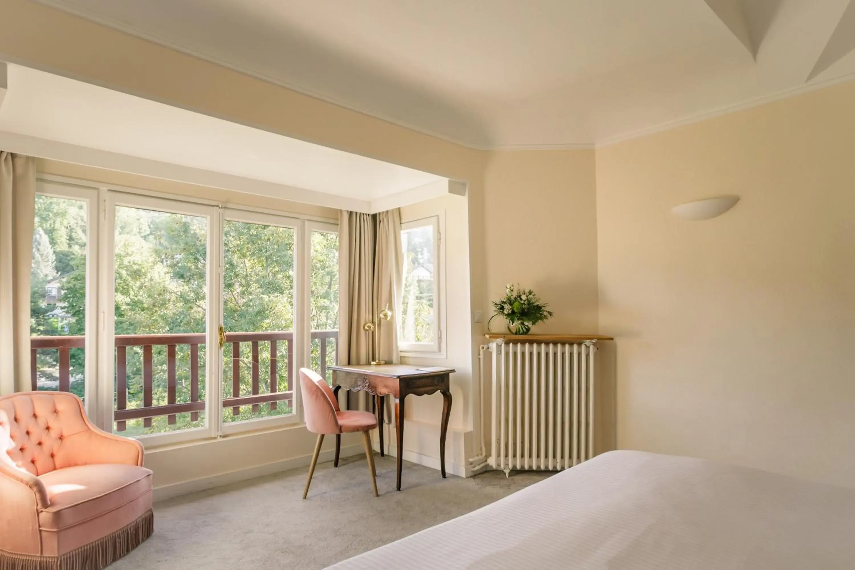 Classic Double Room in La Verniaz et ses Chalets Classic Double Room in La Verniaz et ses Chalets