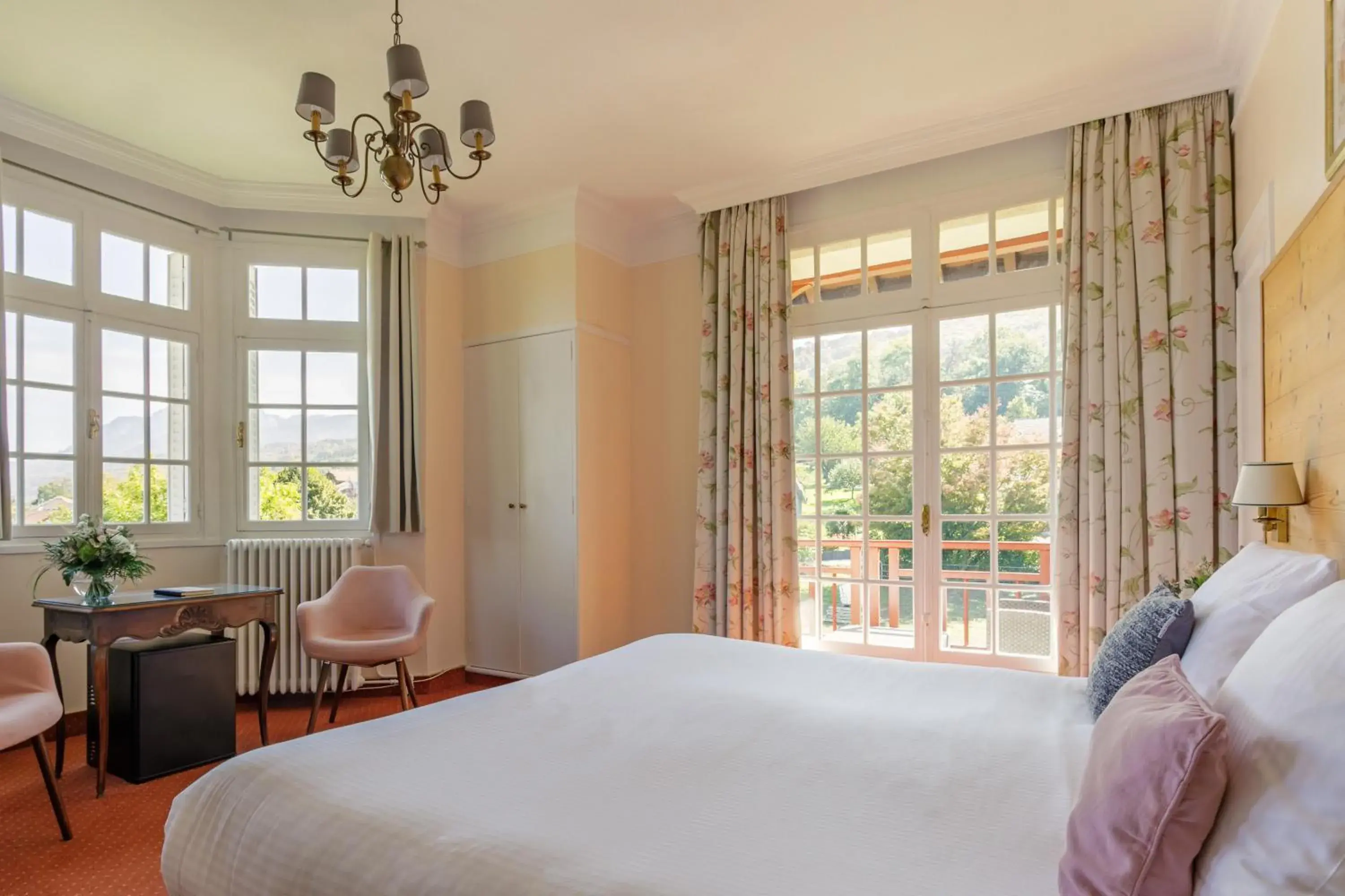 Double Room in La Verniaz et ses Chalets Double Room in La Verniaz et ses Chalets