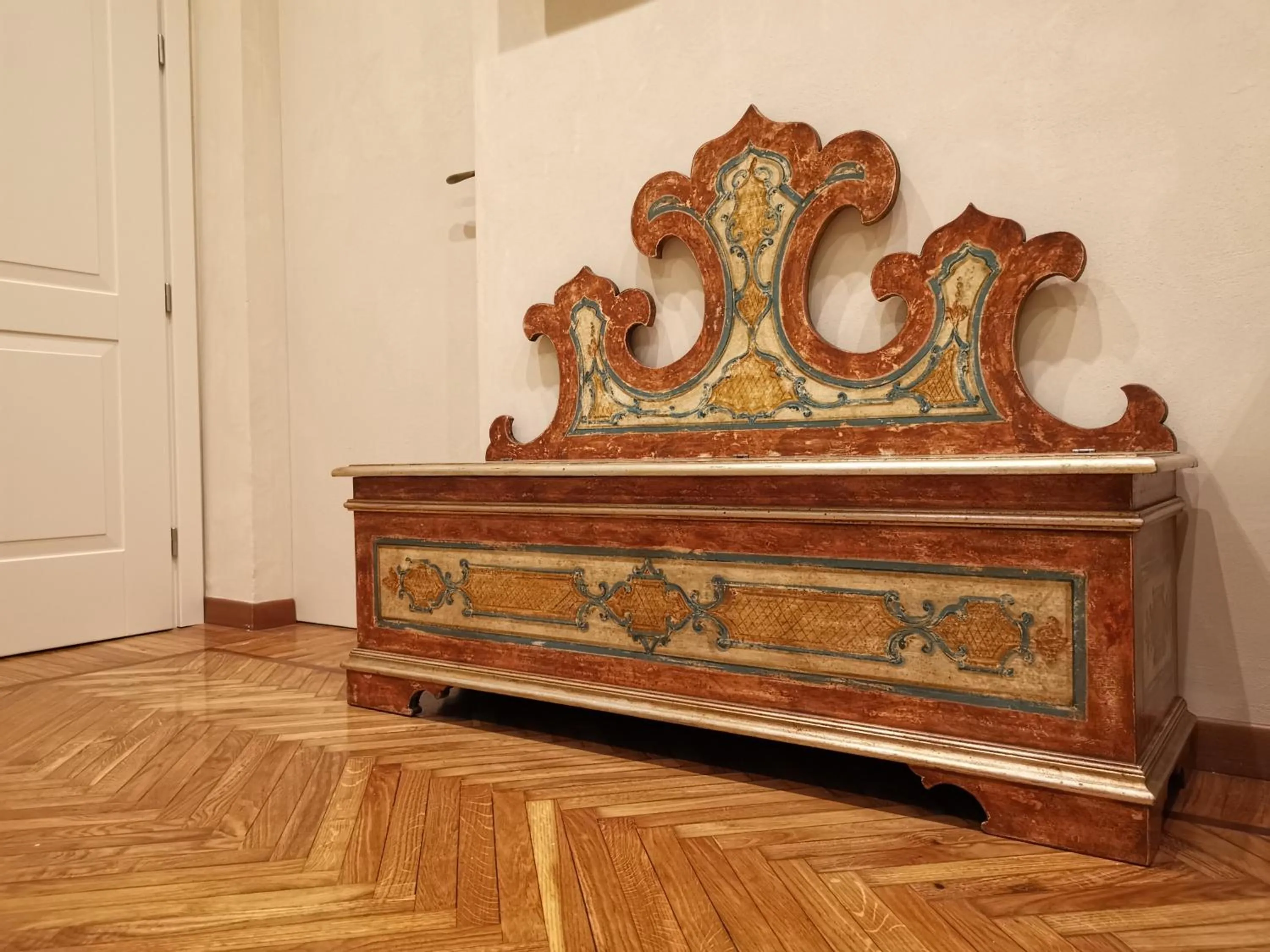 Decorative detail in B&B Ad Quintum Torino