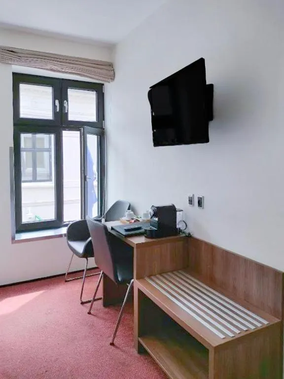 Bedroom in Dancenter Hotel Jomfru Ane