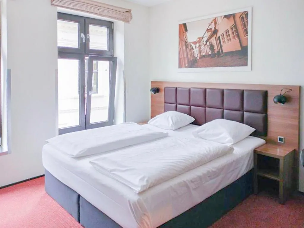 Bedroom, Bed in Dancenter Hotel Jomfru Ane