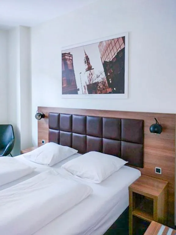 Bedroom, Bed in Dancenter Hotel Jomfru Ane