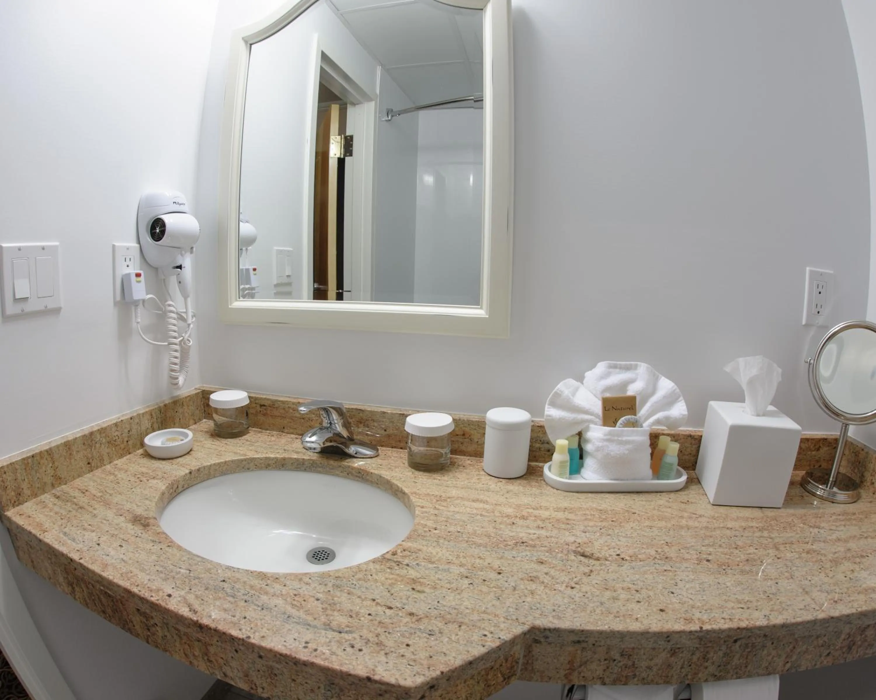 Bathroom in Norwalk Inn & Conference Center