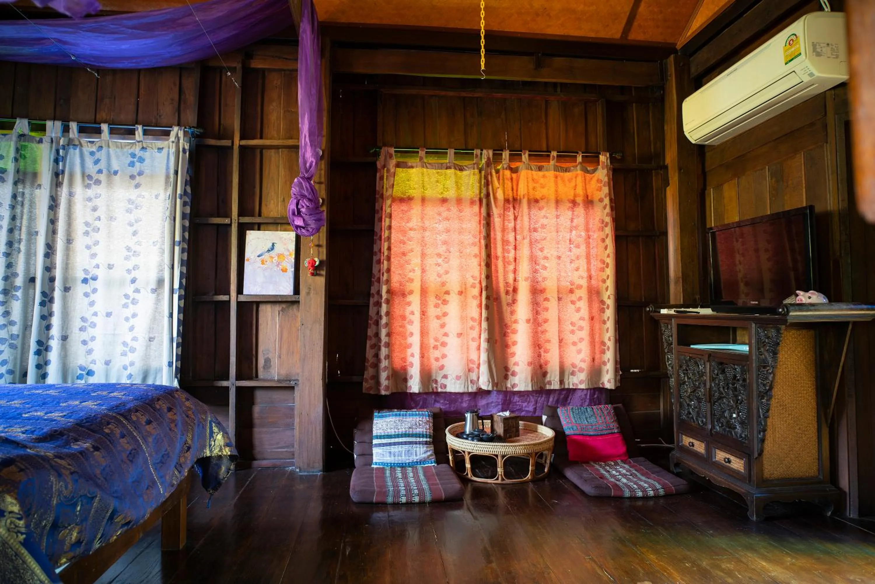 Seating area, Bed in Chiang Mai Summer Resort