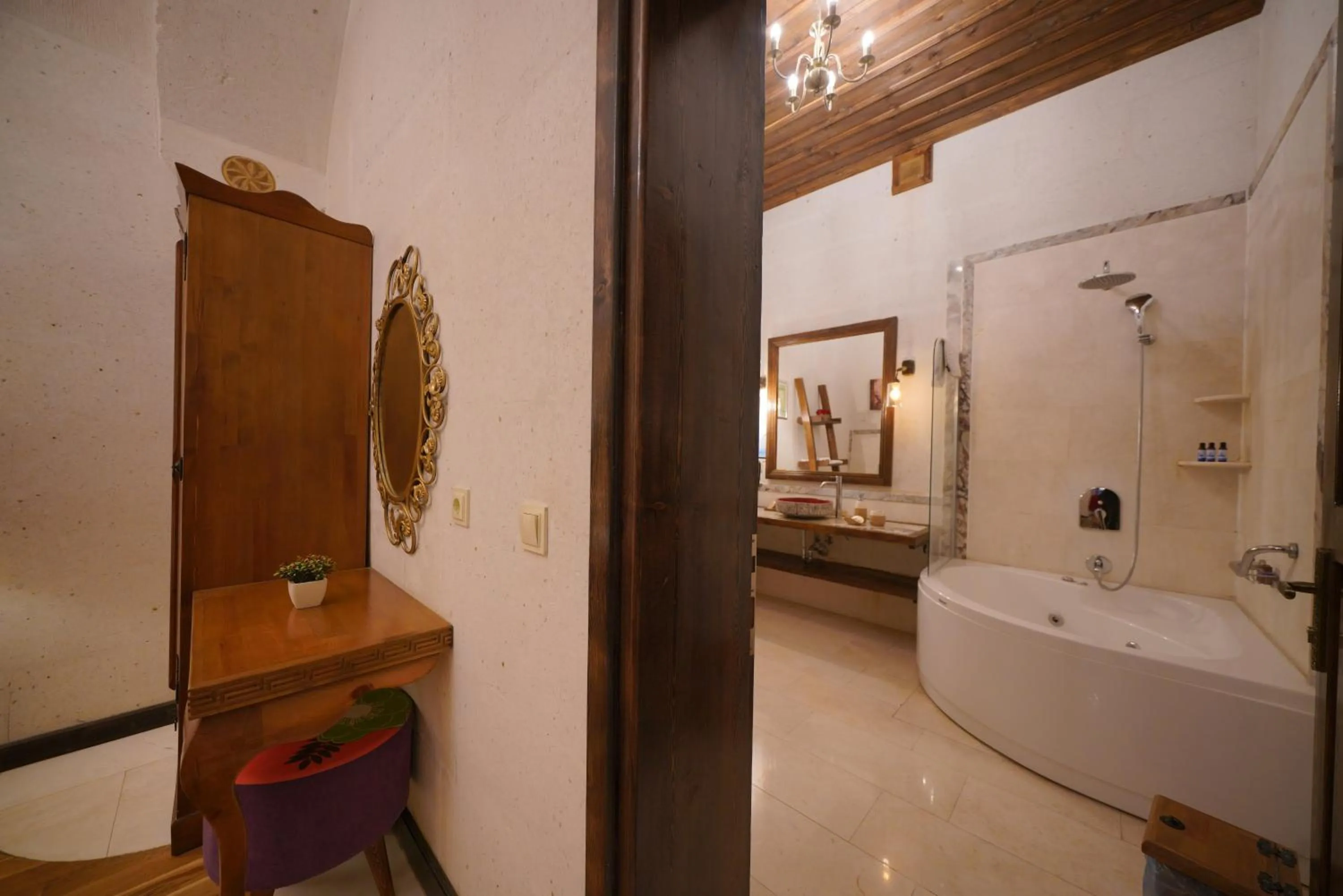 Bathroom, Bed in Mira Cappadocia Hotel