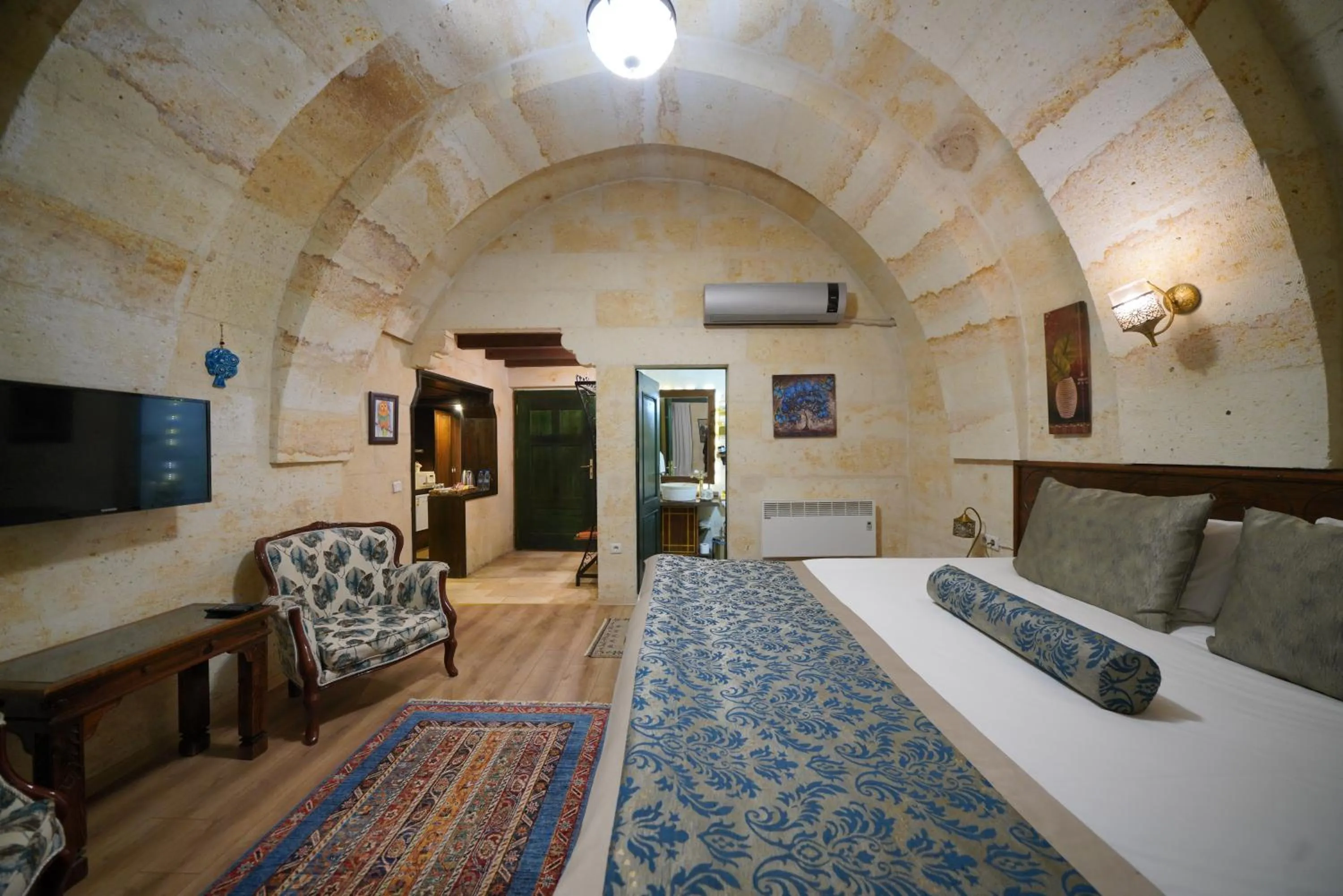 Bedroom, Bed in Mira Cappadocia Hotel