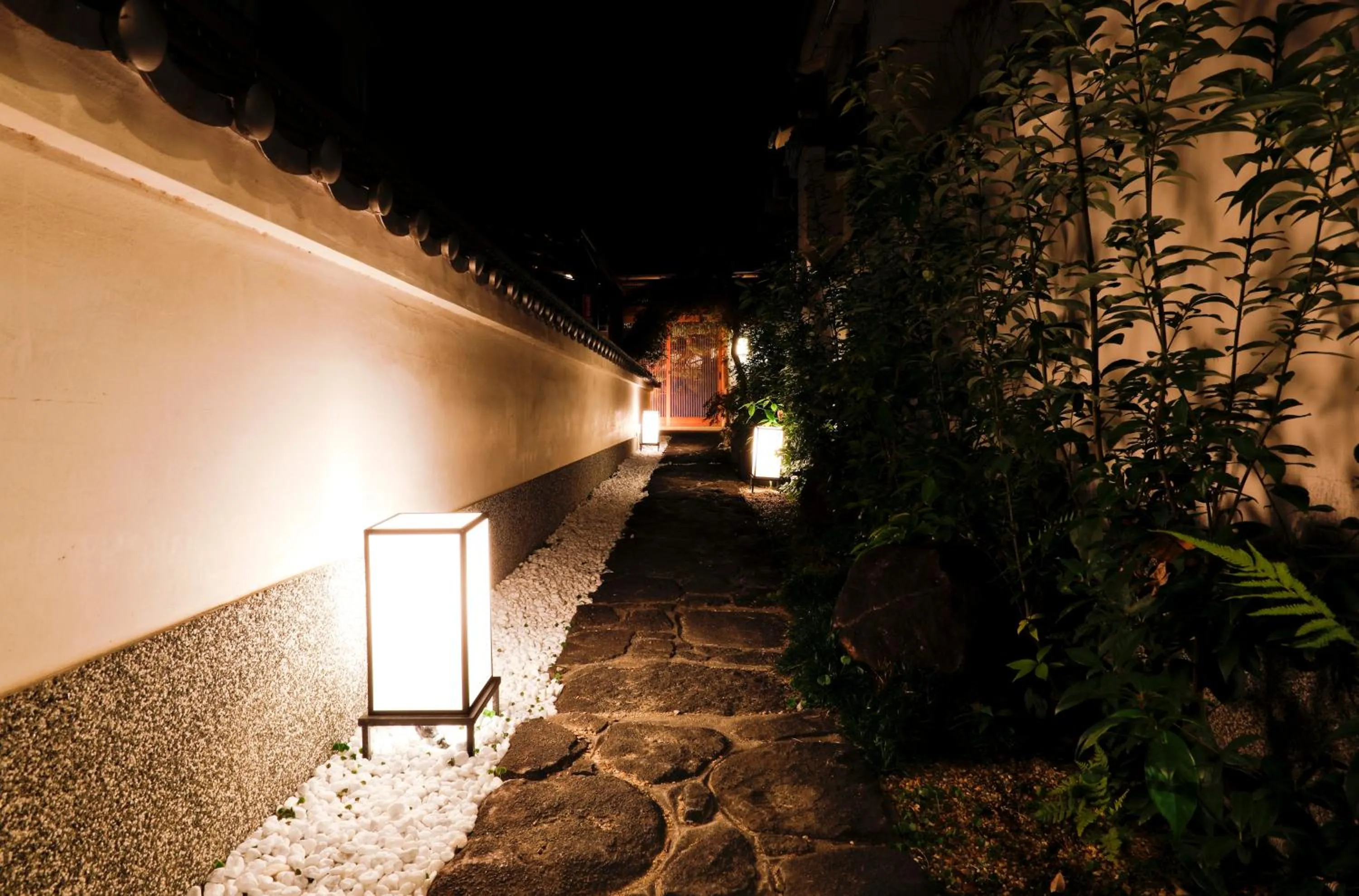 庭之宿 新大阪日本庭園の家 -Residence inn Niwanoyado-