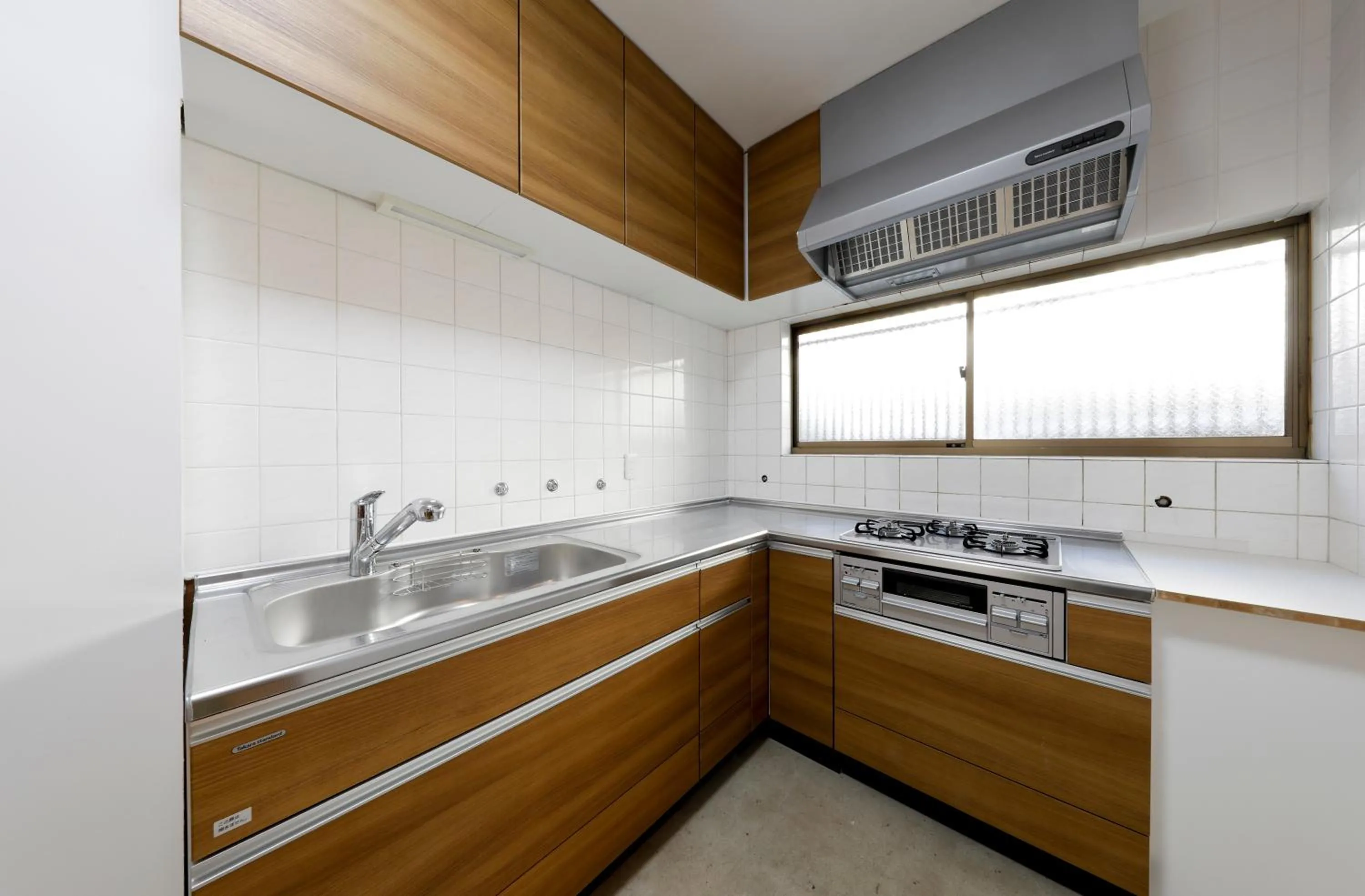 庭之宿 新大阪日本庭園の家 -Residence inn Niwanoyado-