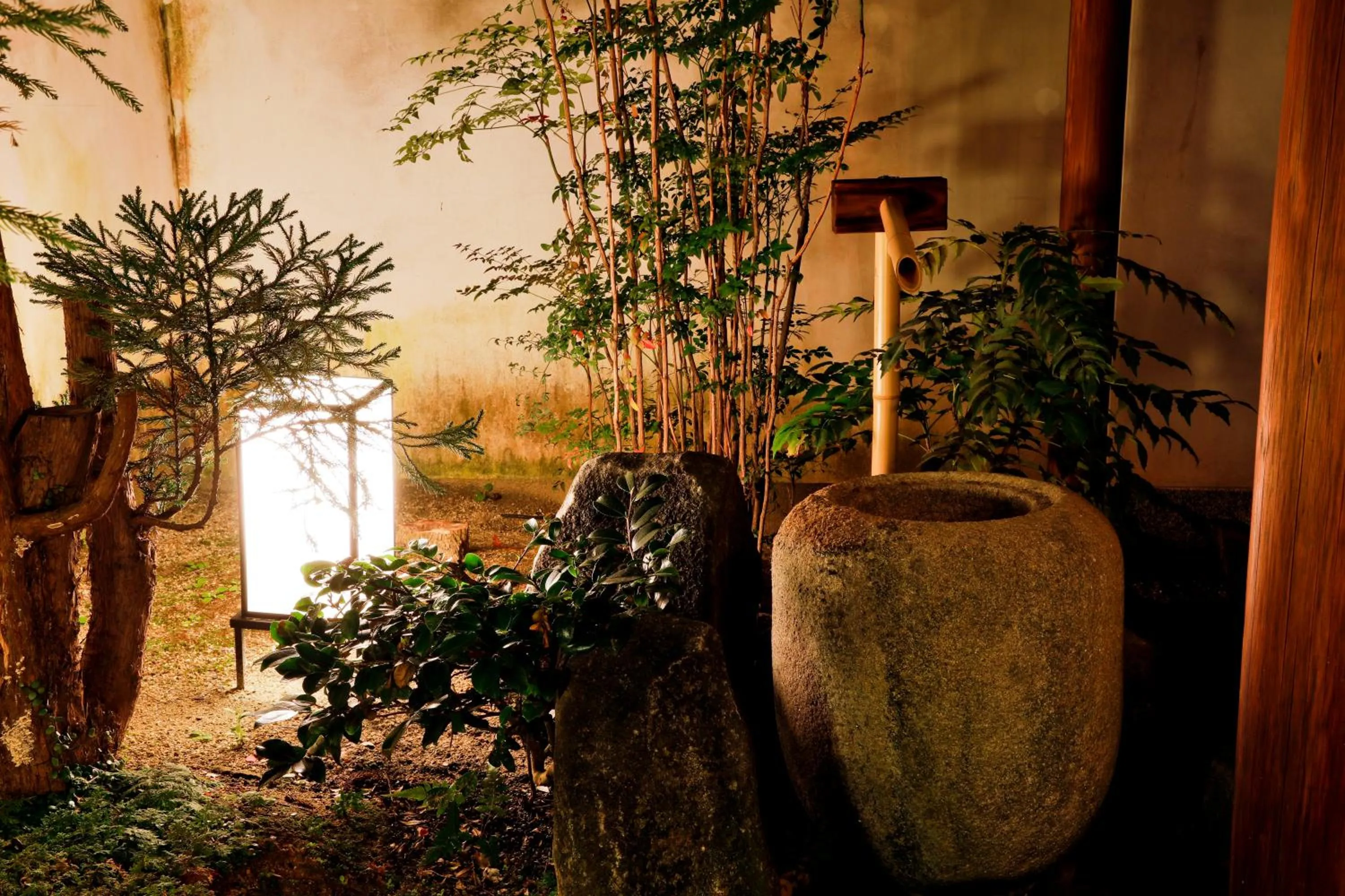 庭之宿 新大阪日本庭園の家 -Residence inn Niwanoyado-