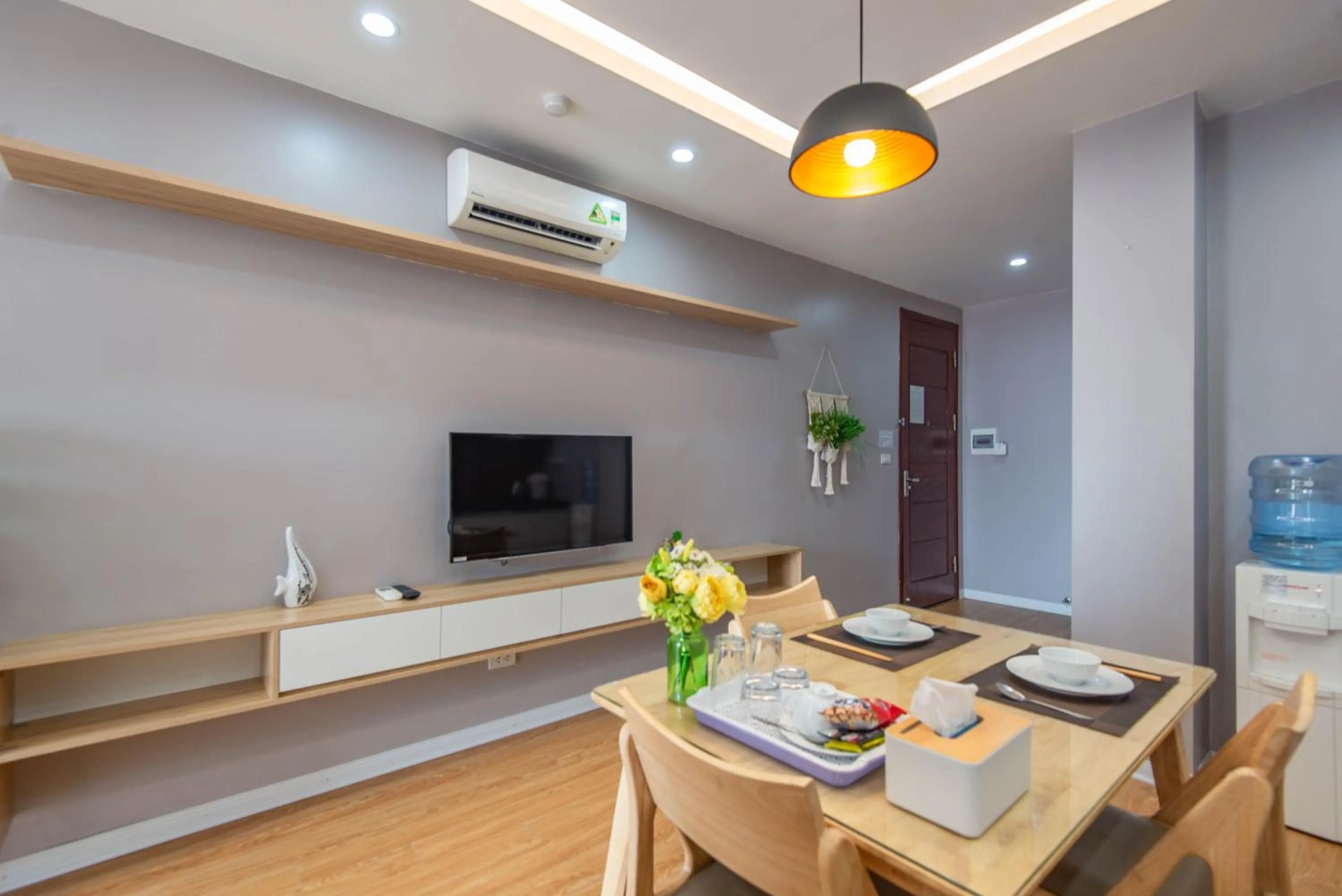 TV and multimedia in 22housing Hotel & Residence 81 Linh Lang