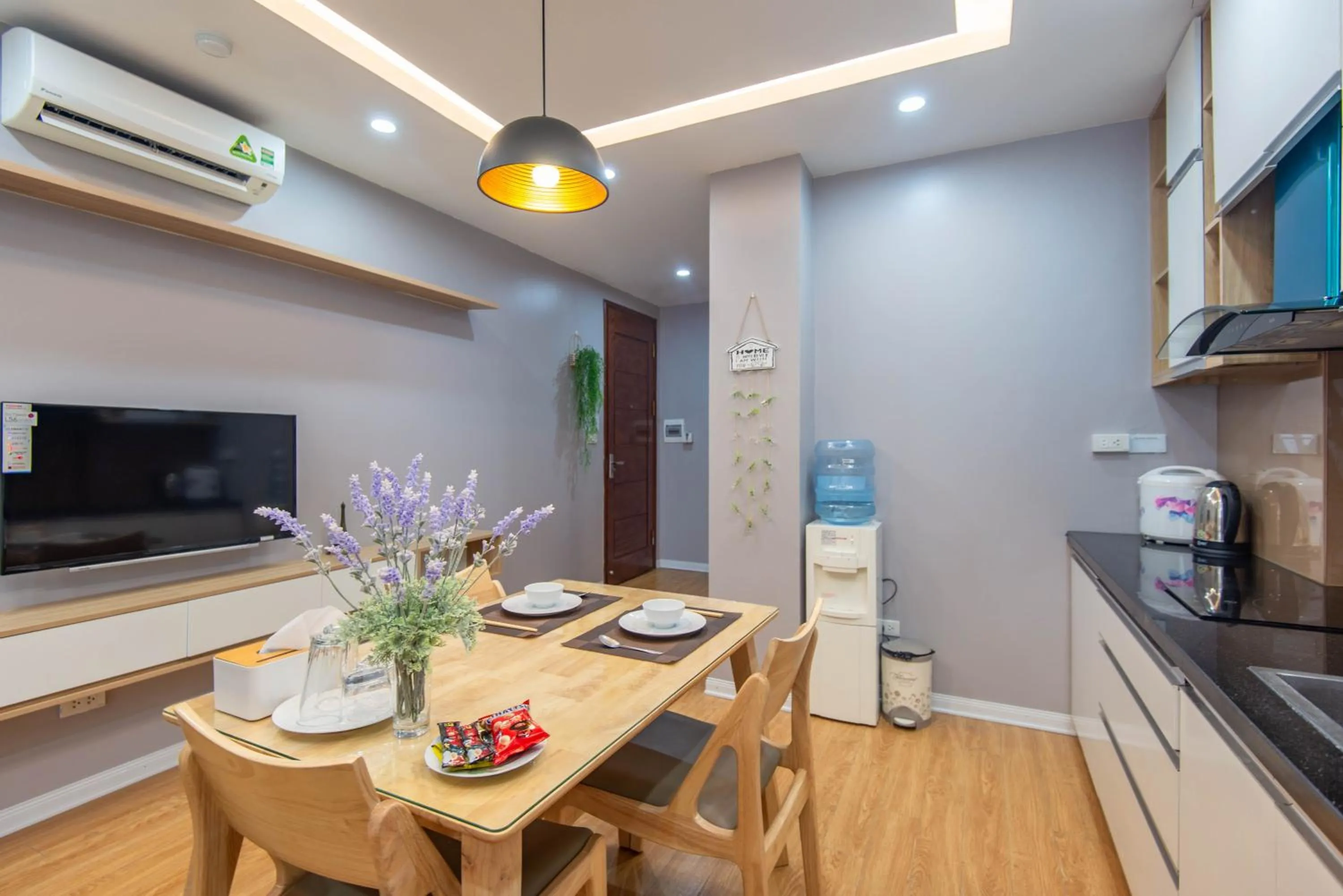 TV and multimedia in 22housing Hotel & Residence 81 Linh Lang