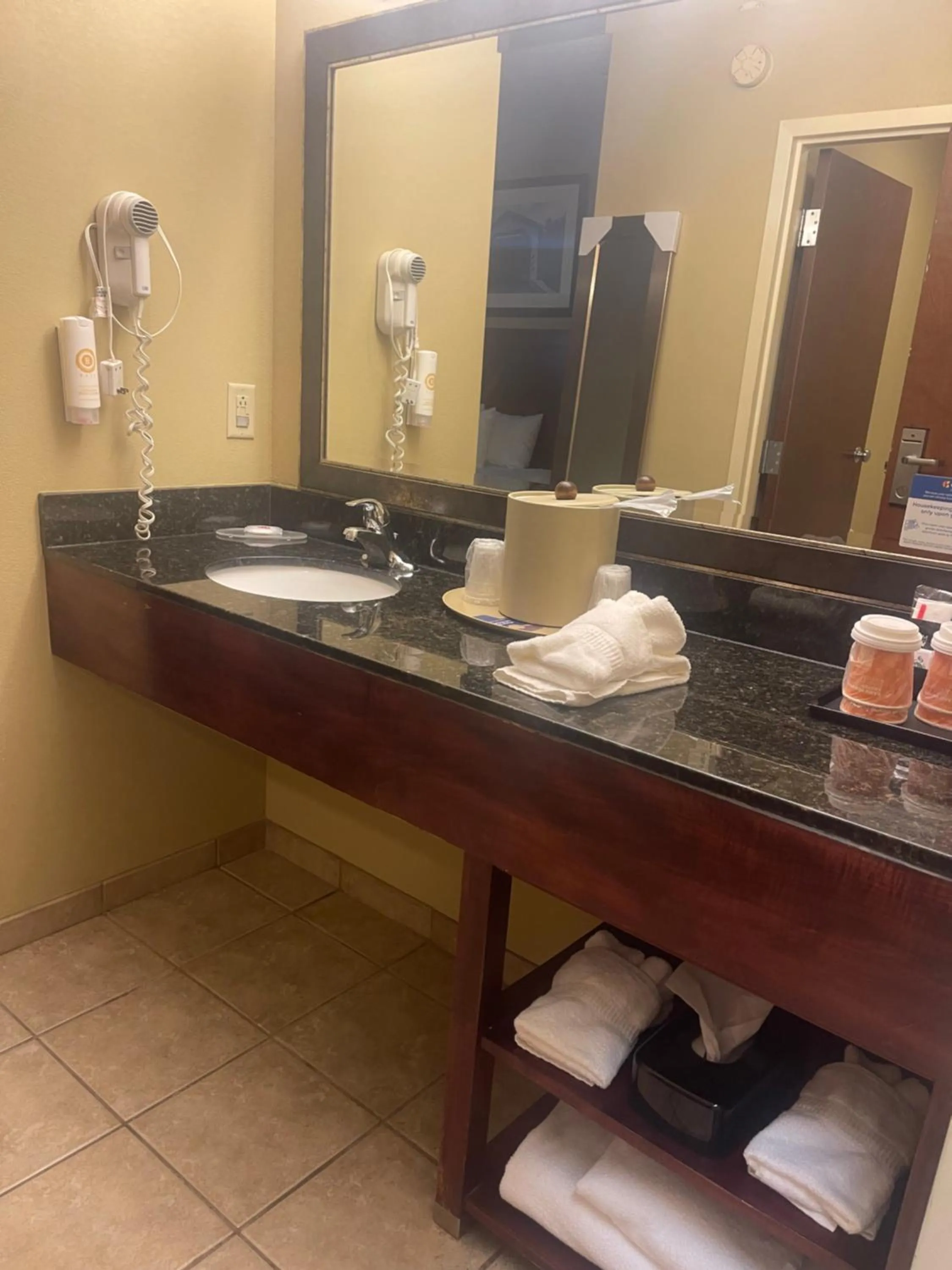 Bathroom in Comfort Inn New Holland Amish Country