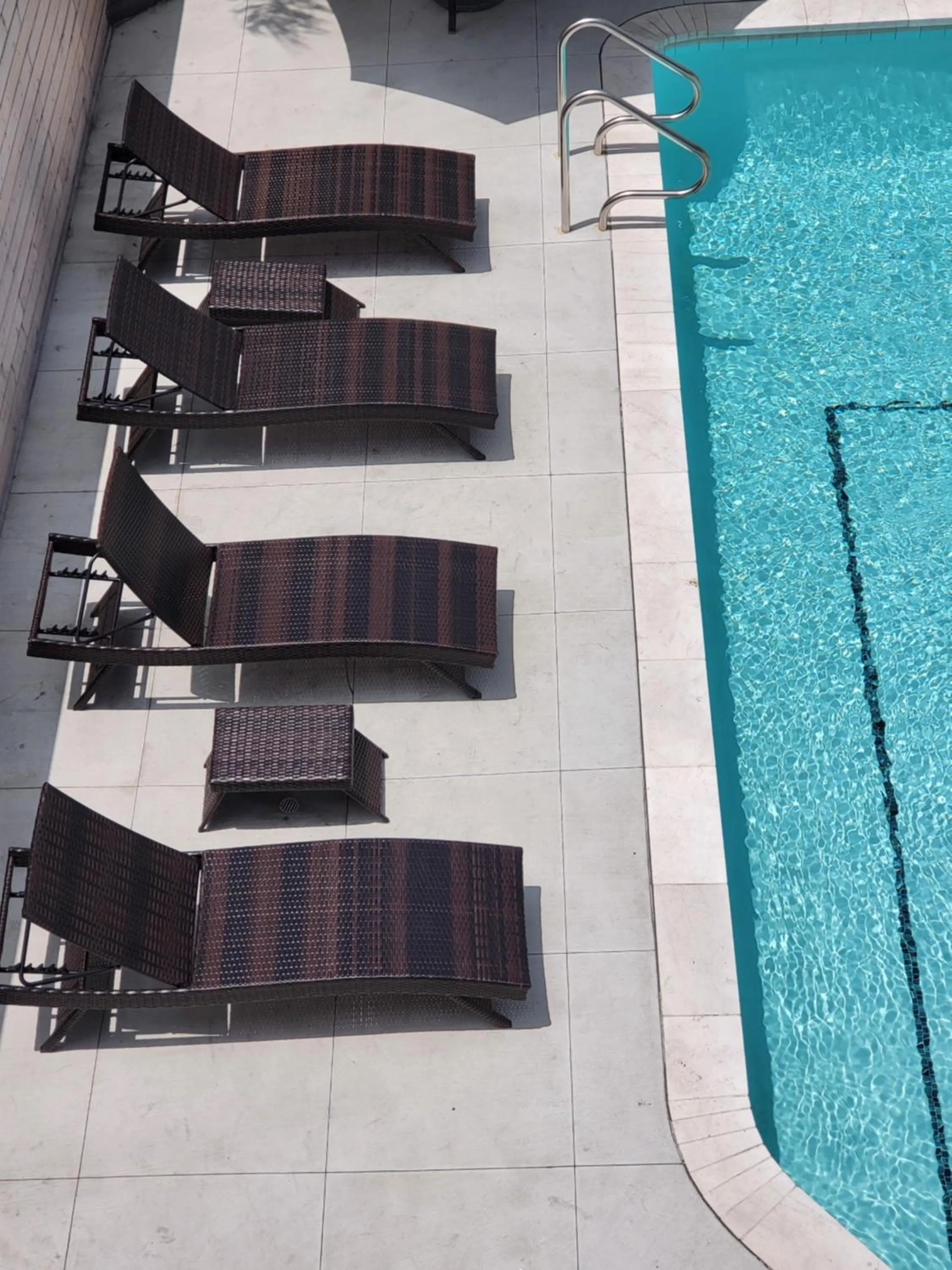 Swimming pool, Property Building in Dusk Hotel Hollywood