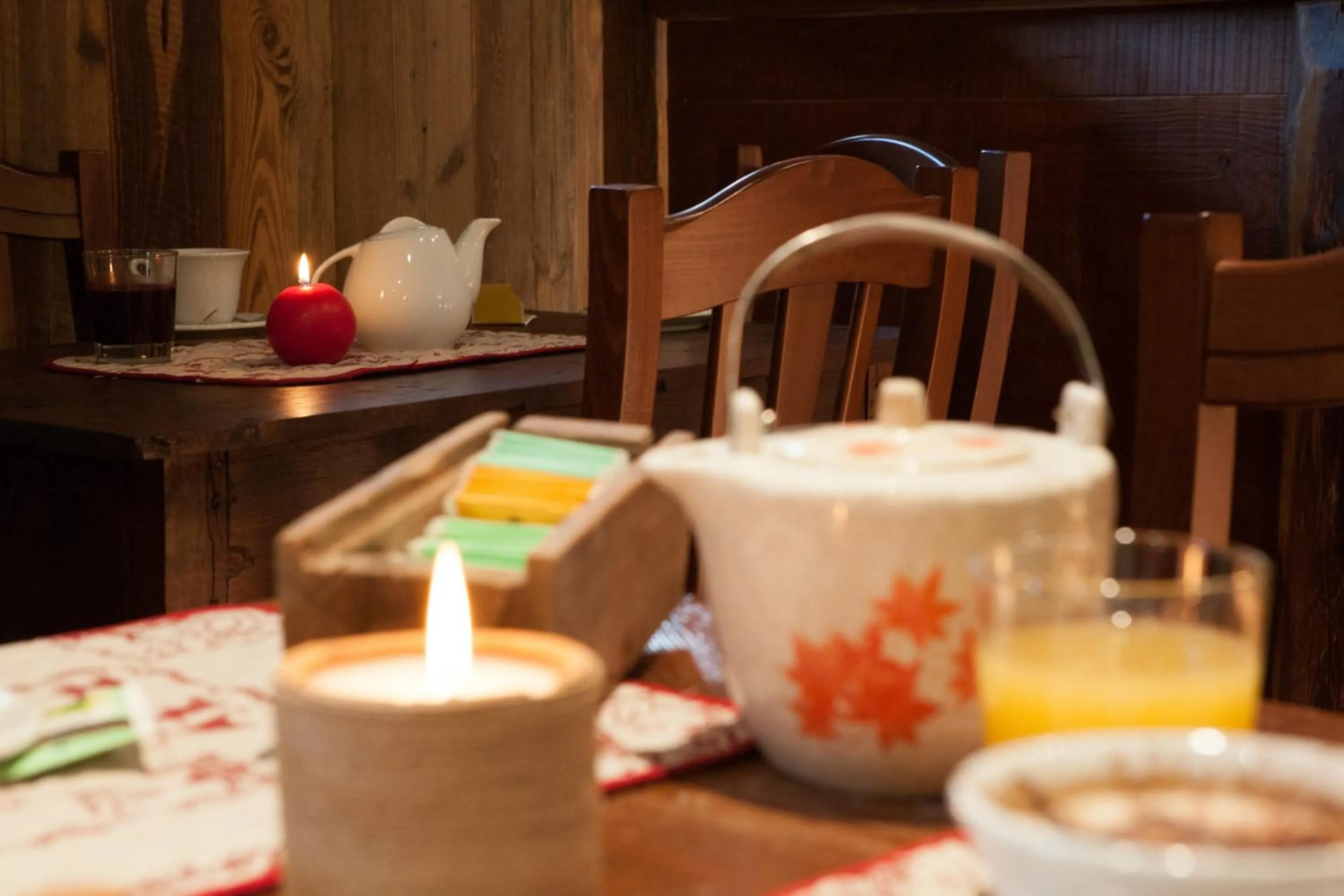 Lounge or bar in Le Petit Coeur Residence De Montagne