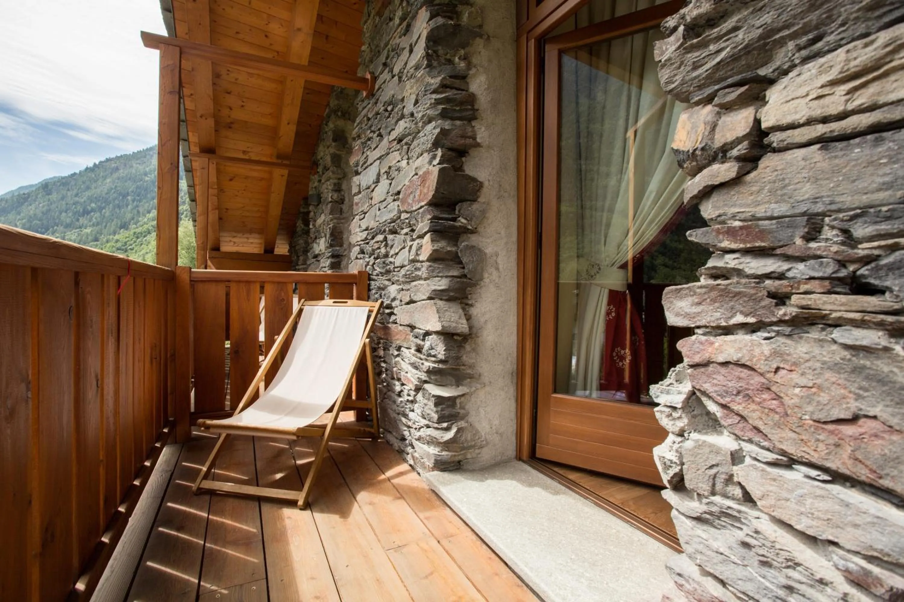 Balcony/Terrace in Le Petit Coeur Residence De Montagne
