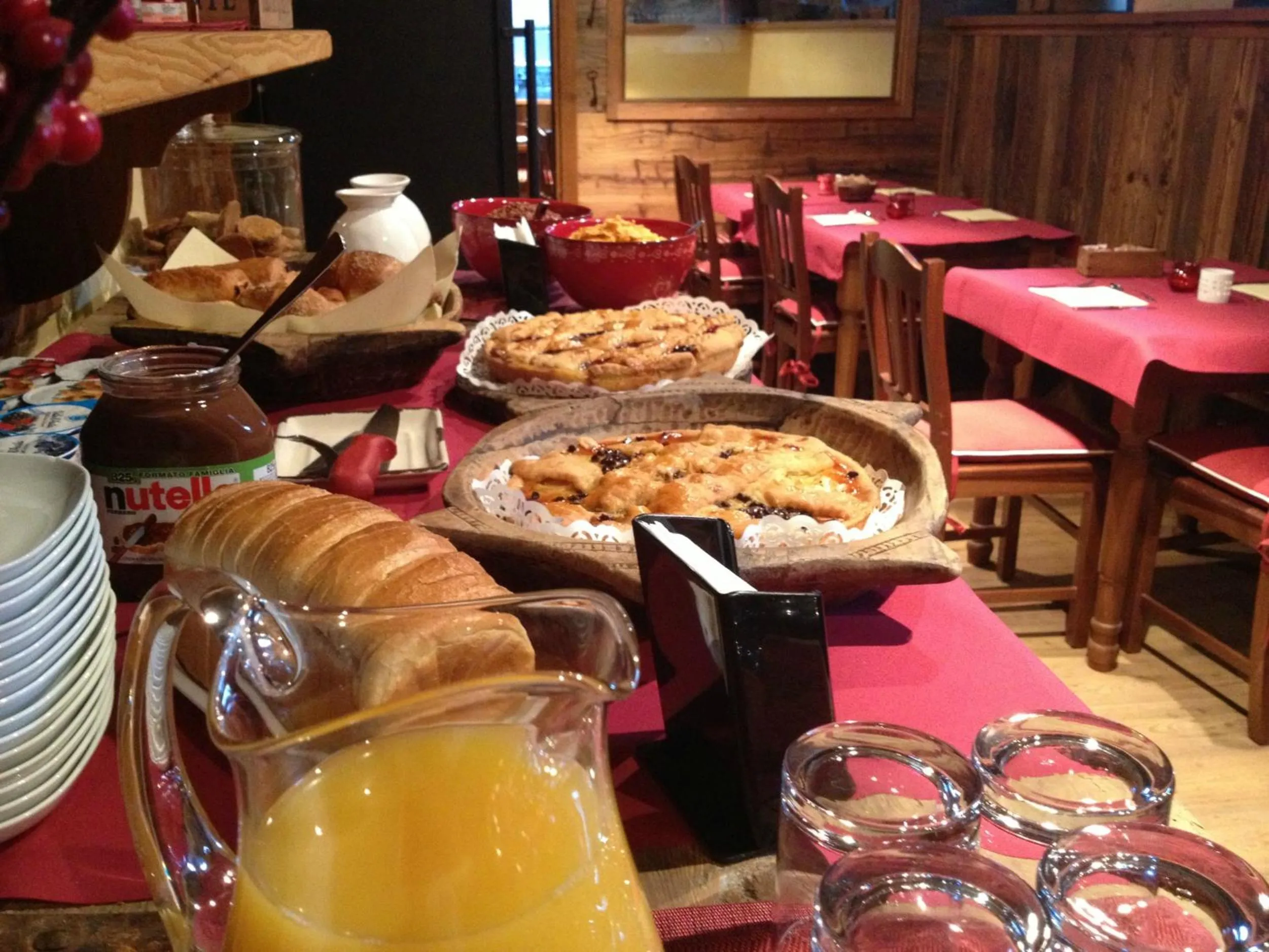 Lounge or bar in Le Petit Coeur Residence De Montagne