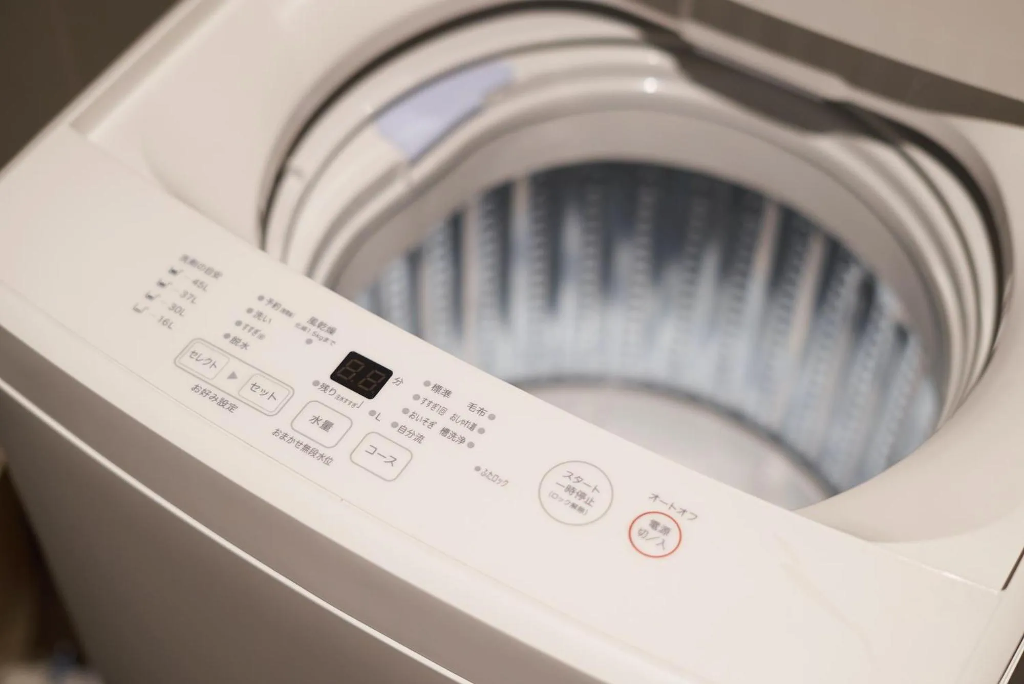 Area and facilities in Neon Hotel - Luxury Sleep Retreat -