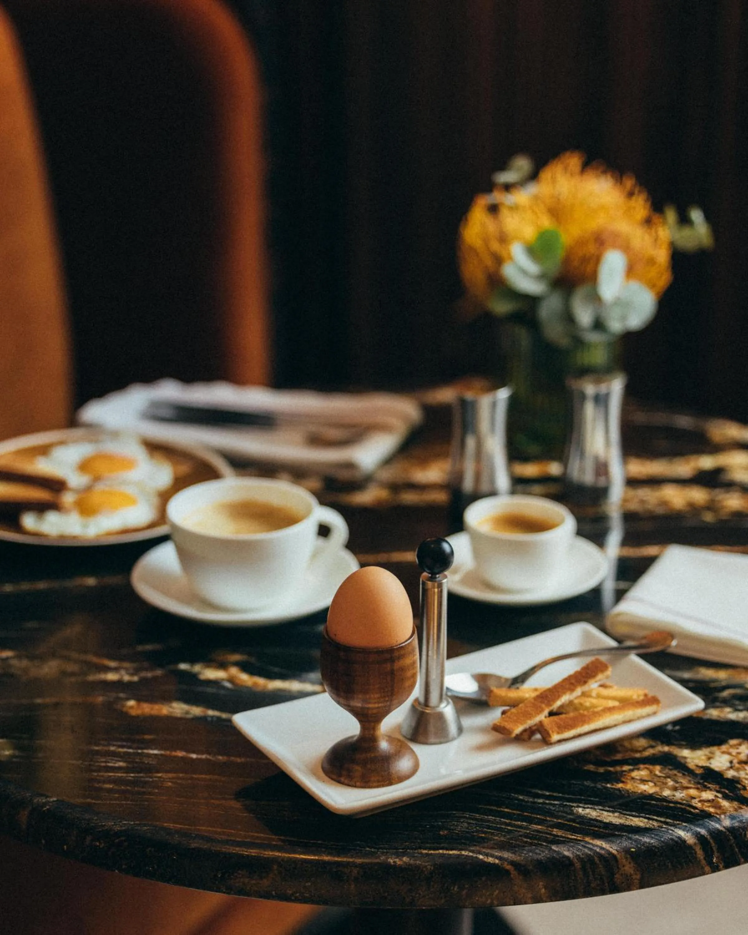 Restaurant/places to eat in Hôtel Bourgogne & Montana