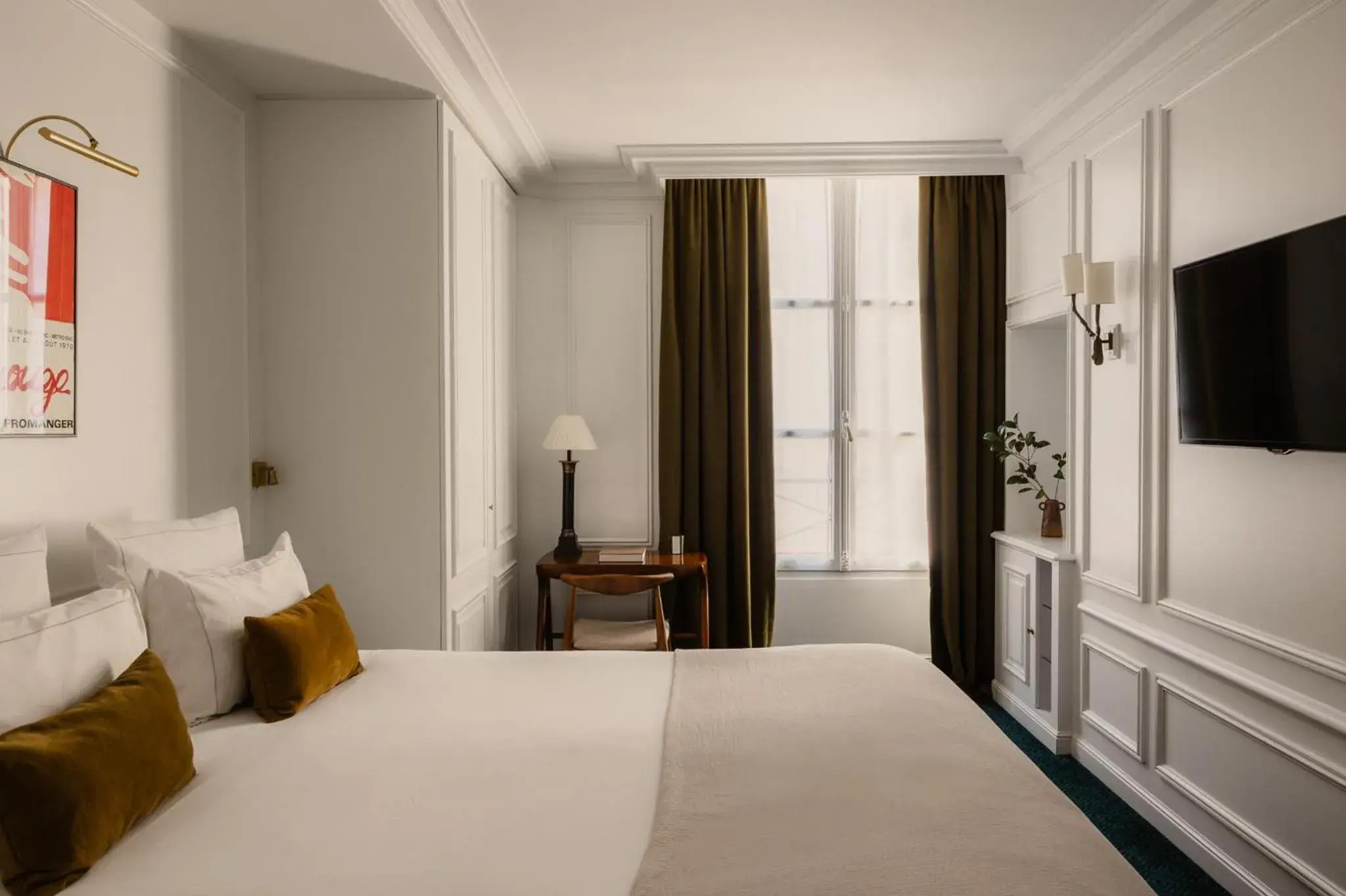 Chambre Supérieure in Hôtel Bourgogne & Montana Chambre Supérieure in Hôtel Bourgogne & Montana