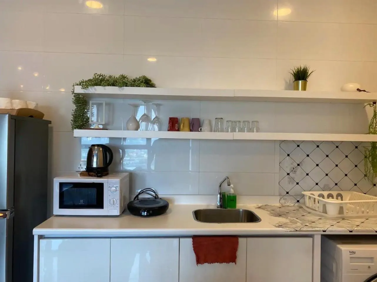 Coffee/tea facilities in Arte Plus KLCC Designer Suites by Cobnb