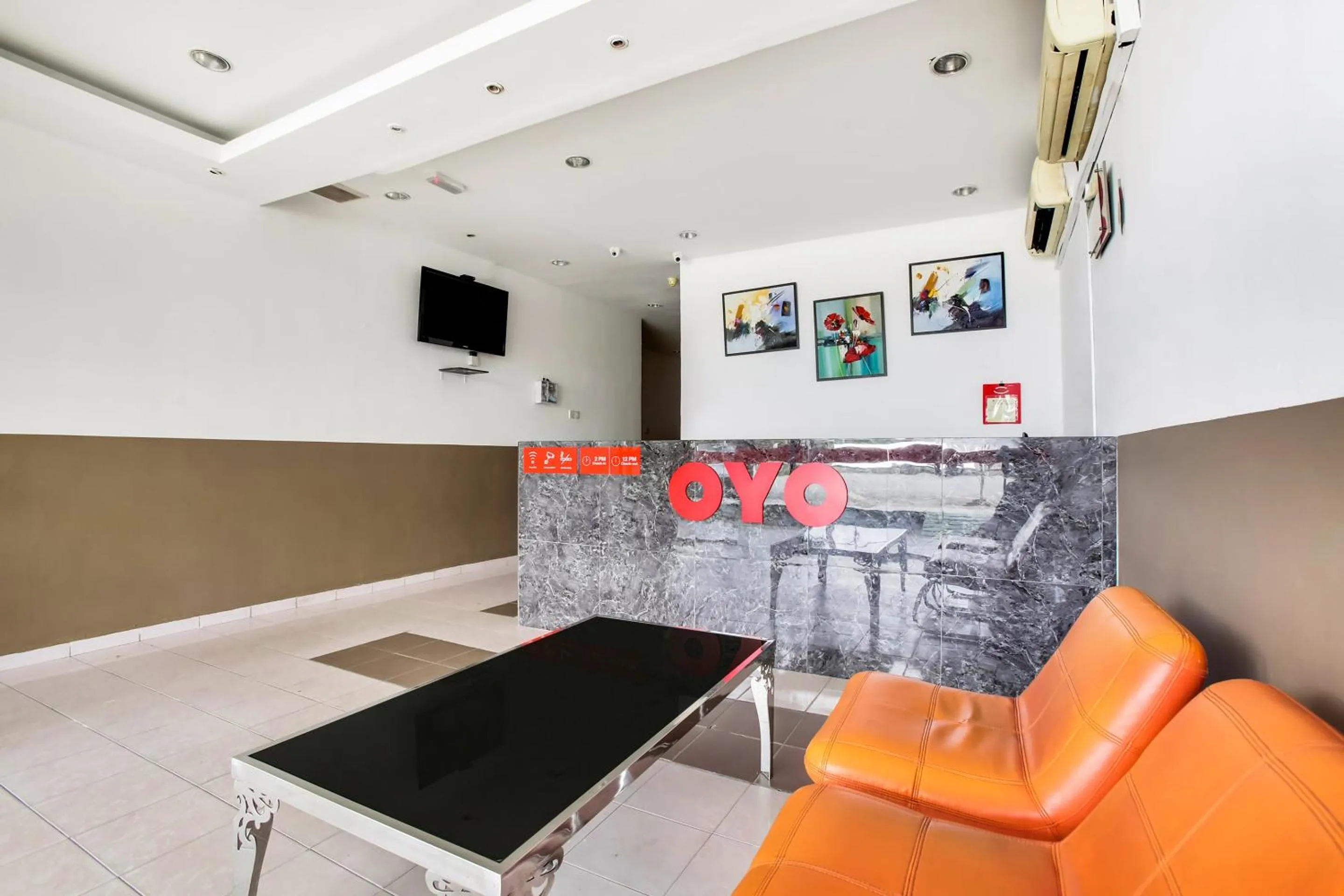 Lobby or reception, Lobby/Reception in OYO 89615 T Family Hotel