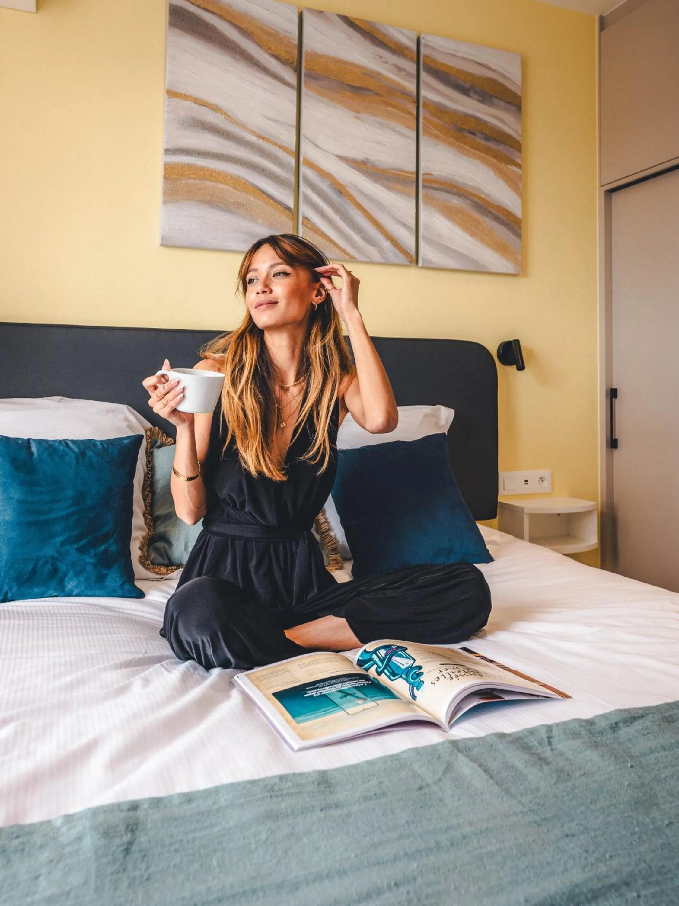 Bedroom, Bed in Le Suffren Hôtel